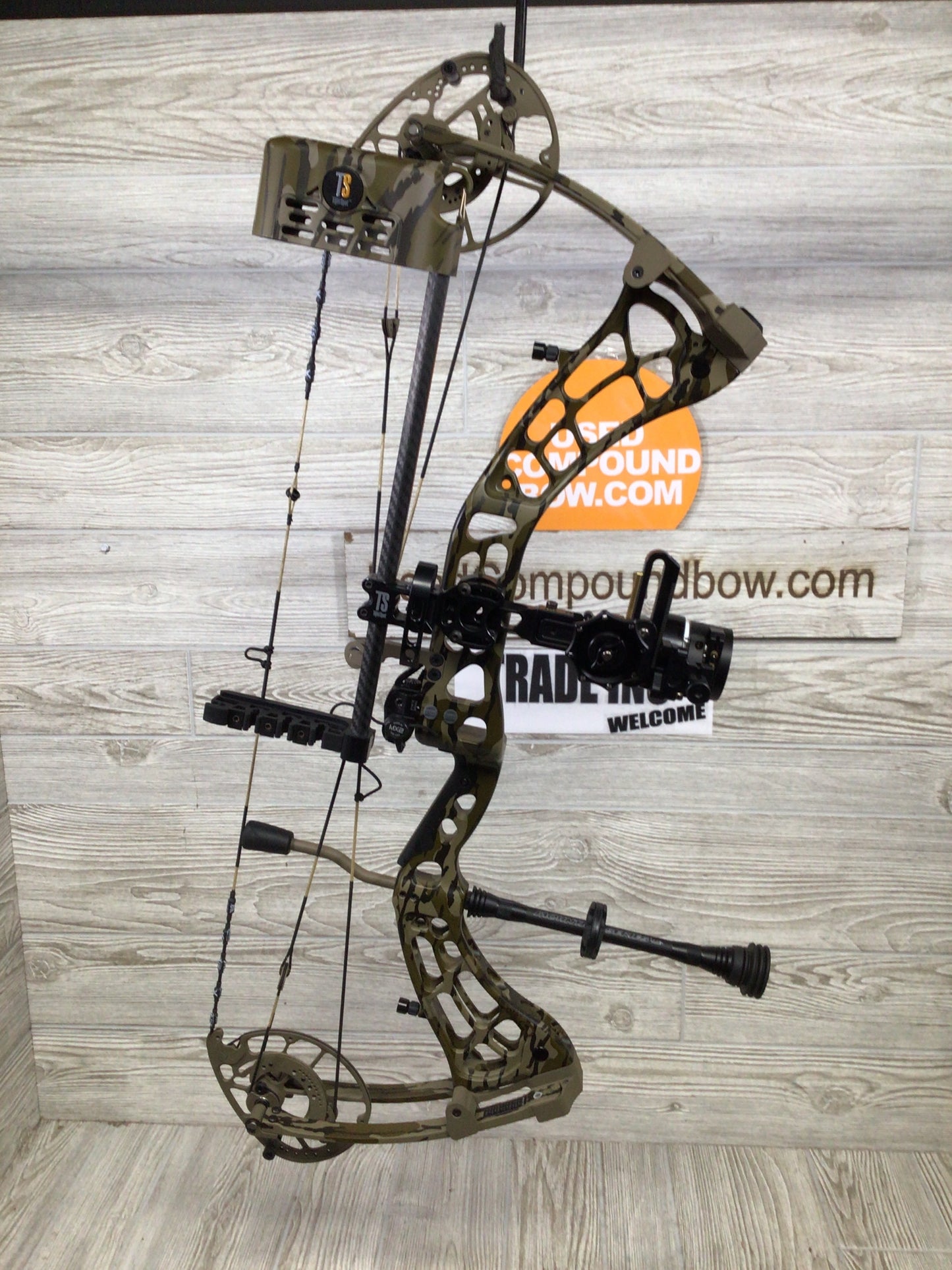 Xpedition Xlite 29 55-65# Mossy Oak Bottomlands Right Handed LOADED
