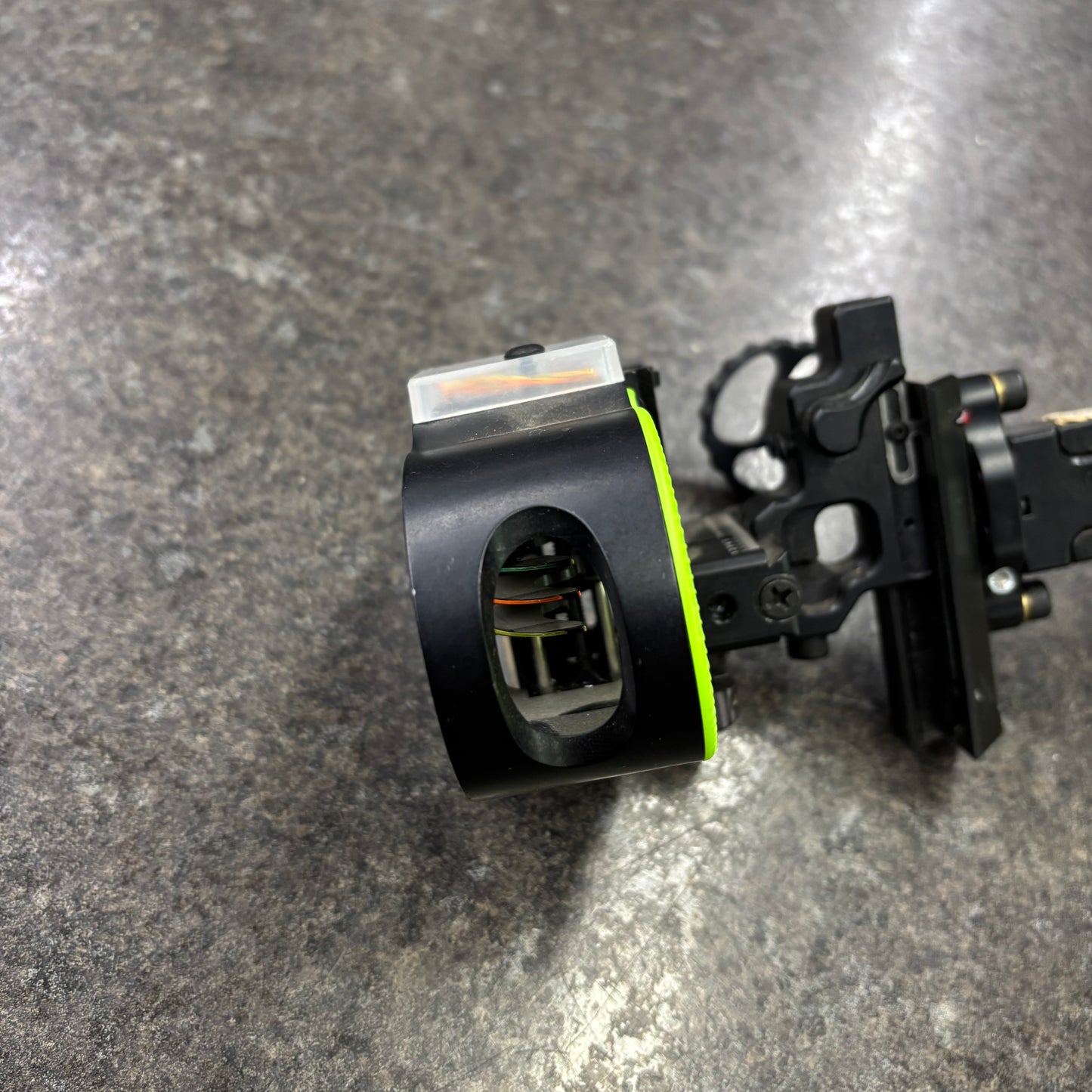 Black Gold Pro Sight 3 pin RH Side Mount