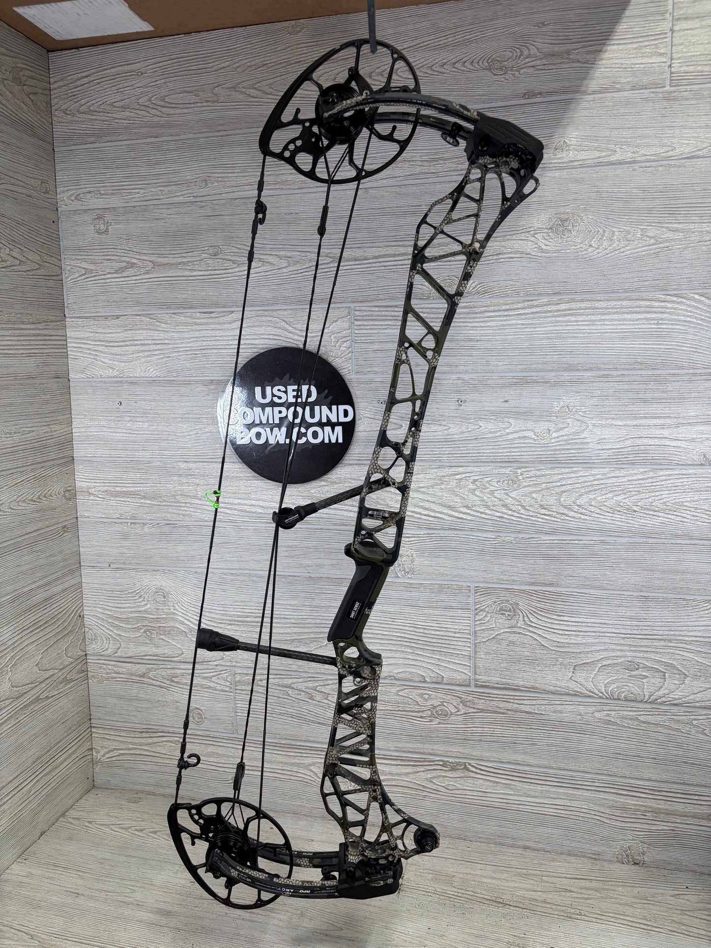 Used Mathews Lift X 33 Right Hand Kuiu Verde