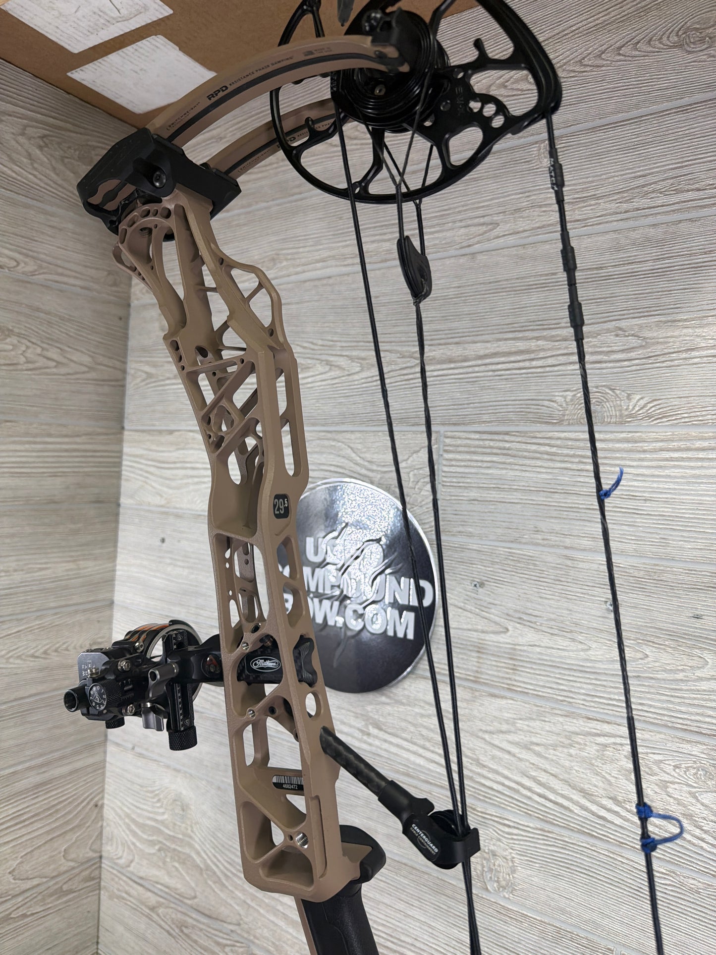 Mathews Lift 29.5 Left Handed Earth, Limb Legs exo Earth, And Mathews Axcel 5 pin sight