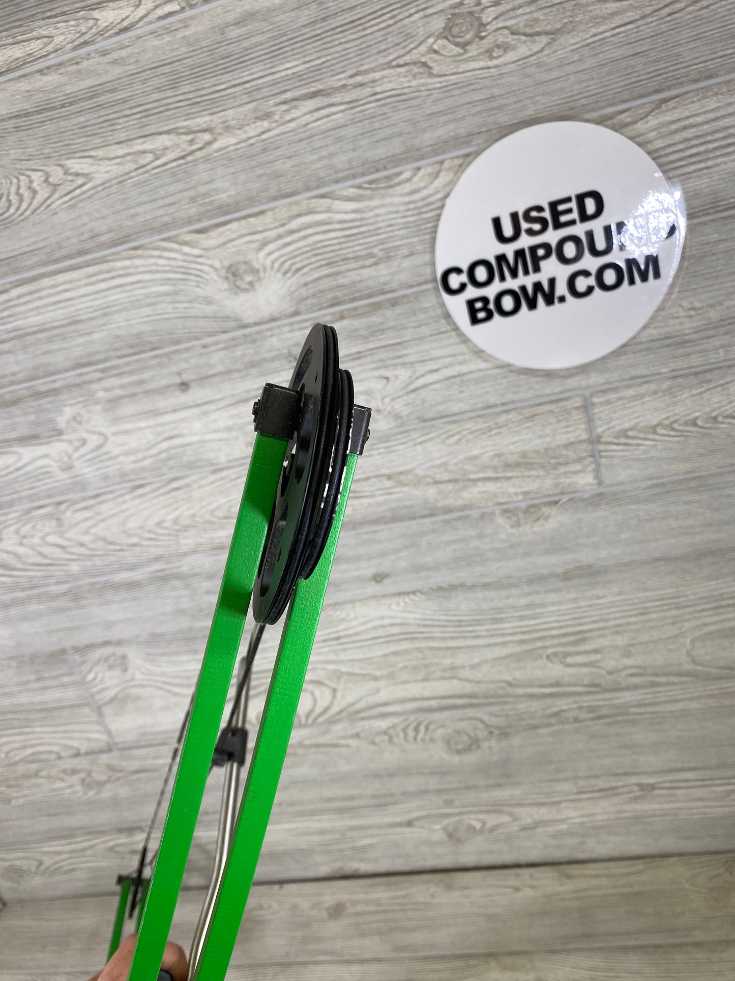 Genesis Right Handed bow Green
