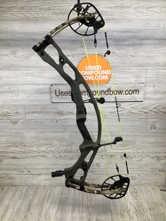 Hoyt RX-9 Right Handed Wilderness/Subalpine Limbs 70lbs 25-30" Bow