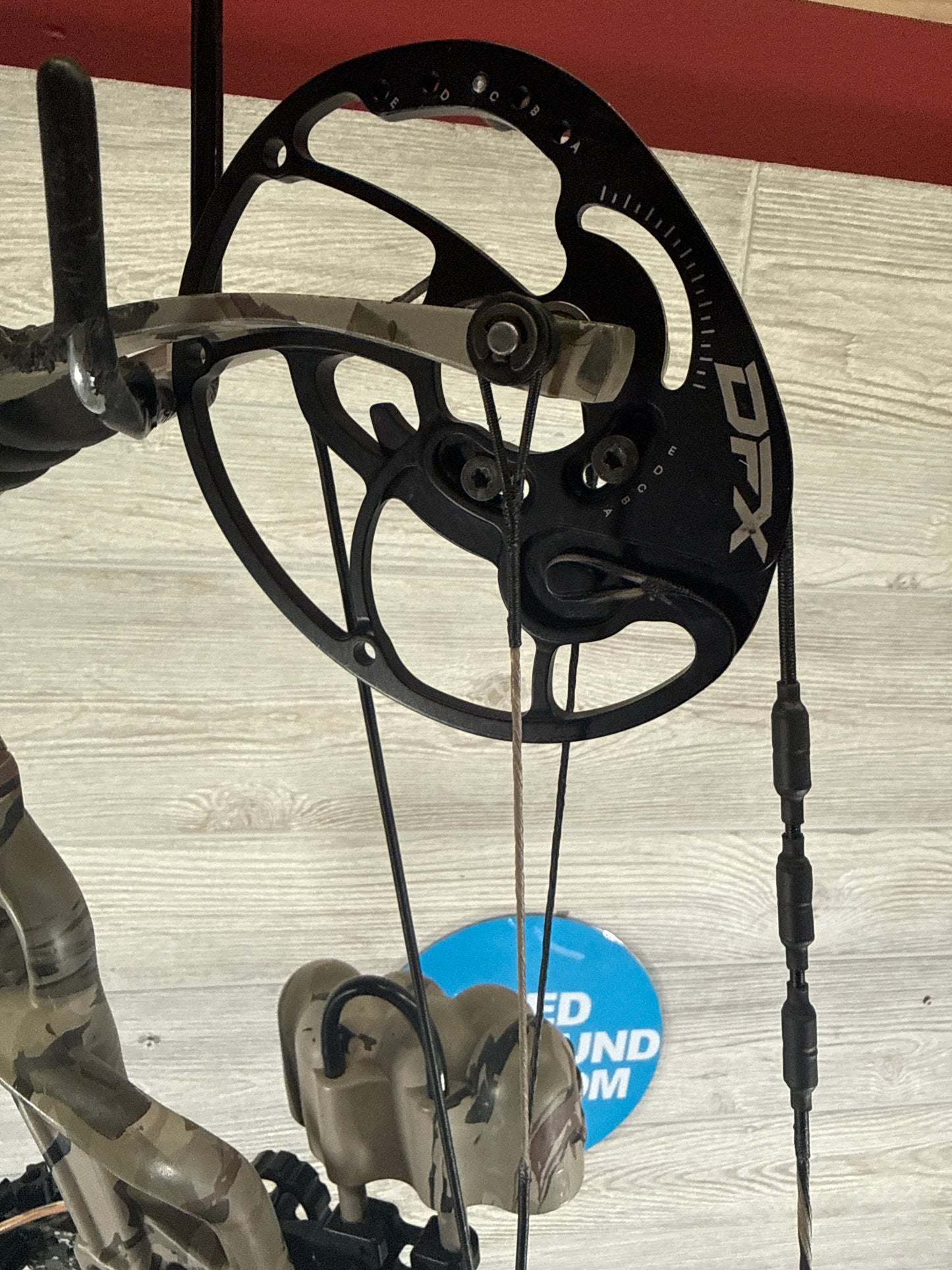 Hoyt Carbon Defiant #3 Cam LOADED