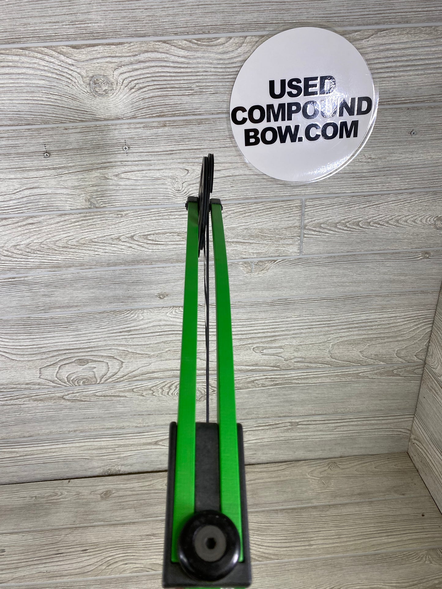 Genesis Right Handed bow Green