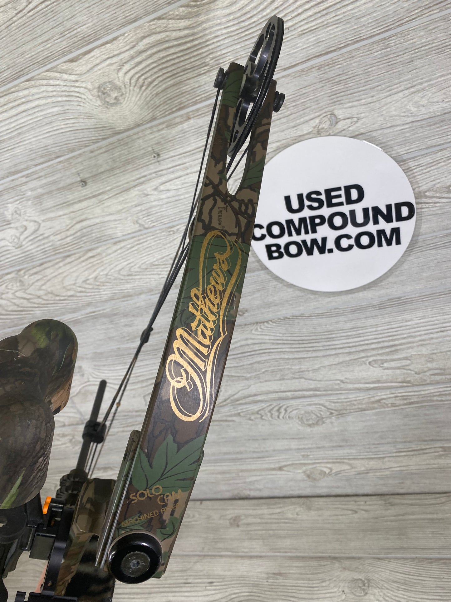 Used Mathews MQ1 30" 70lb Right Handed Bow
