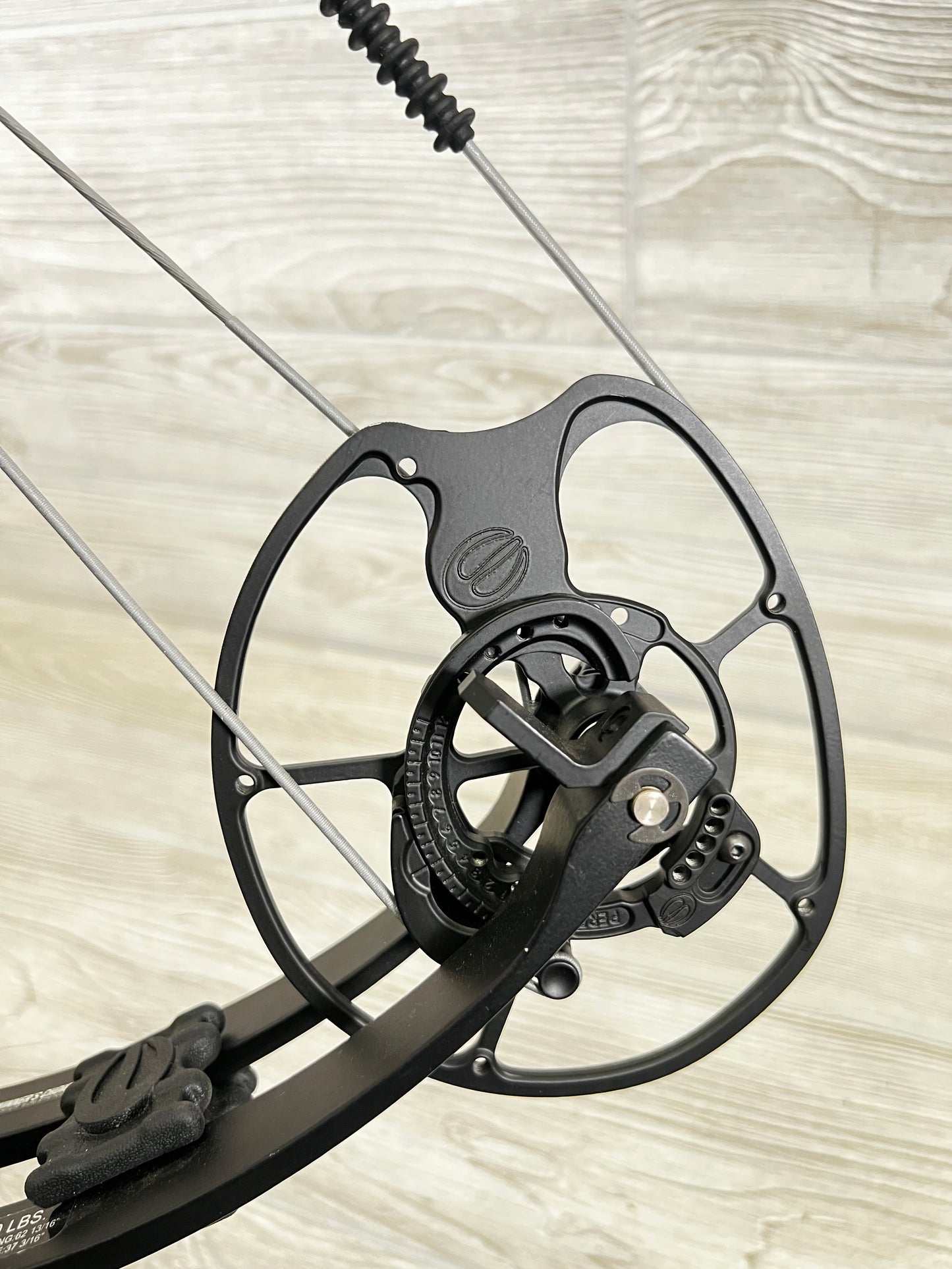 Elite Ethos First Lite Specter Right Handed 60-70#