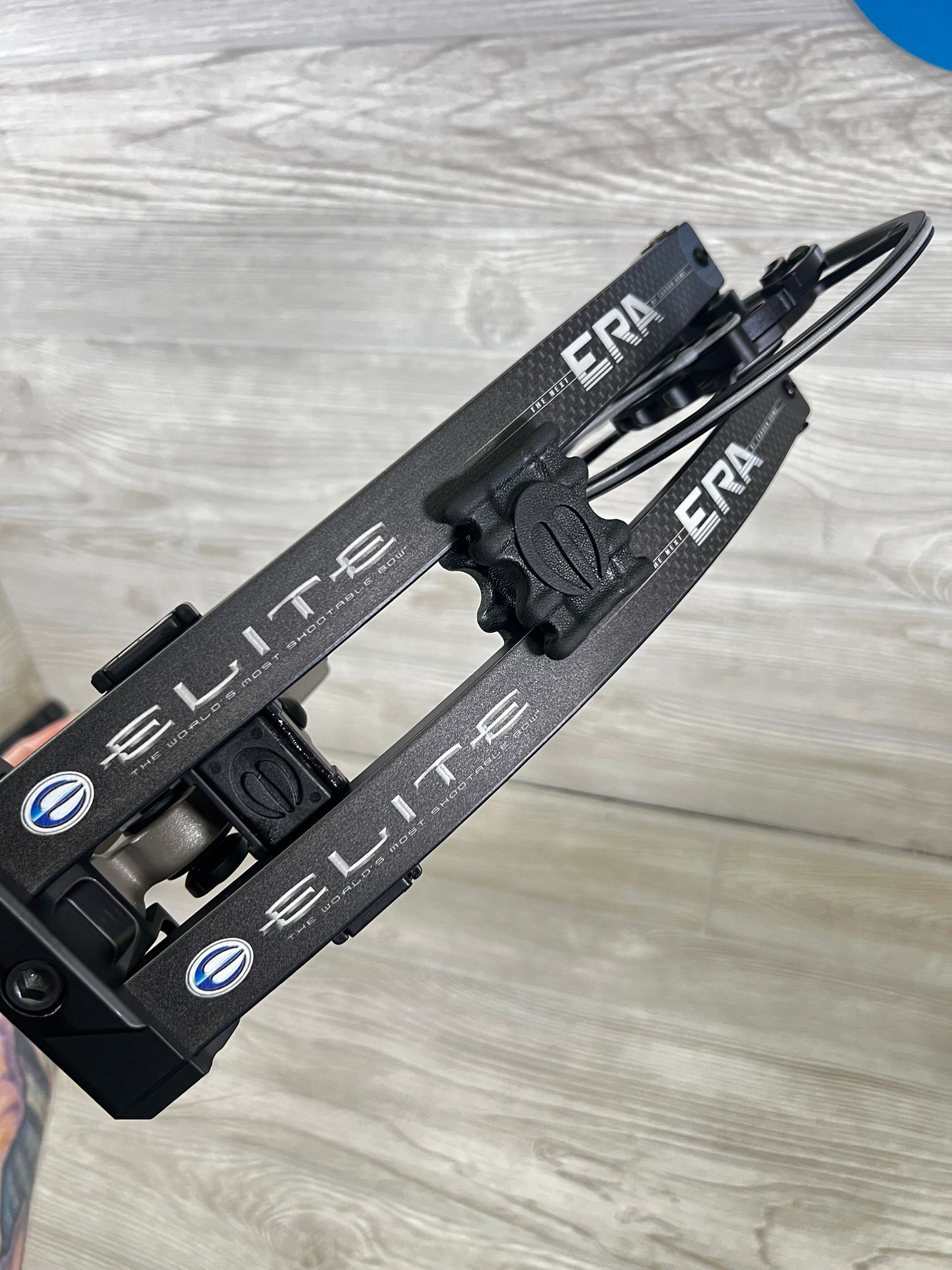 2023 Elite Era Carbon Right Handed Sienna Brown