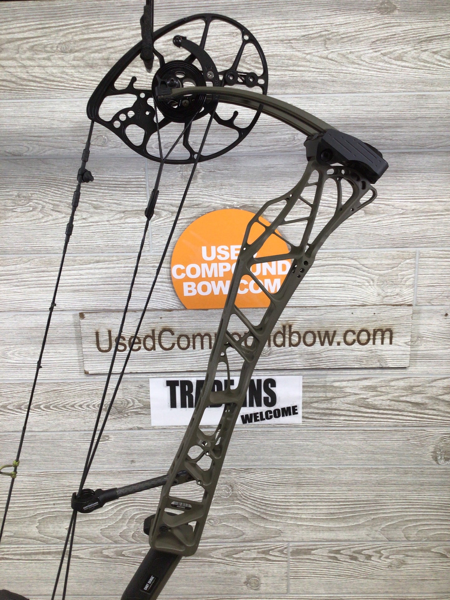 Used Mathews Lift 33 RH Ambush Green 28.5/70#