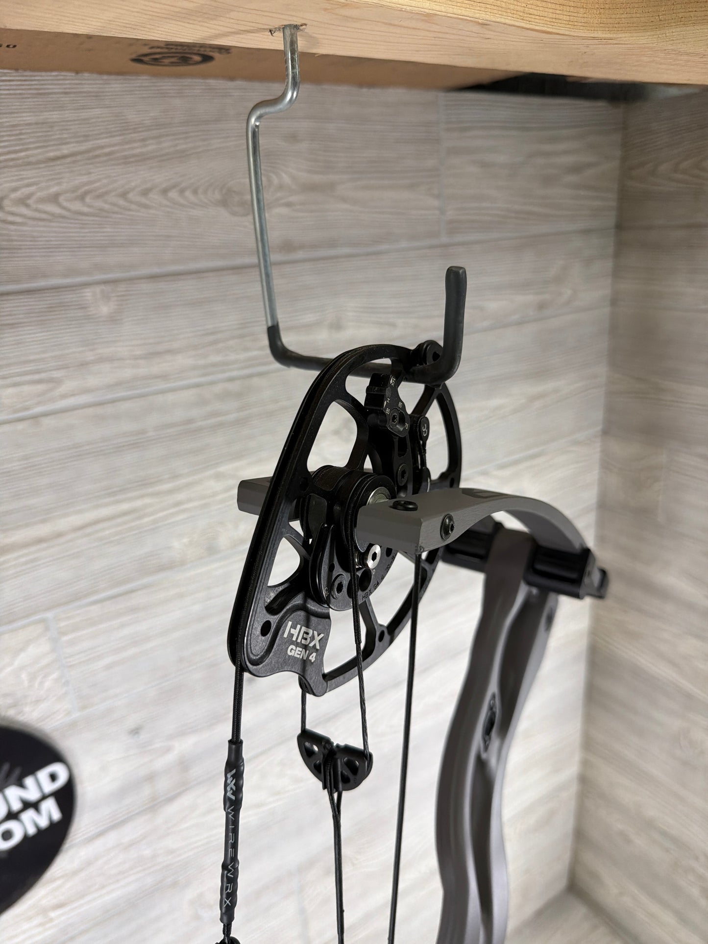 Used Hoyt RX-9 Right Handed 29" 60-70# Tombstone