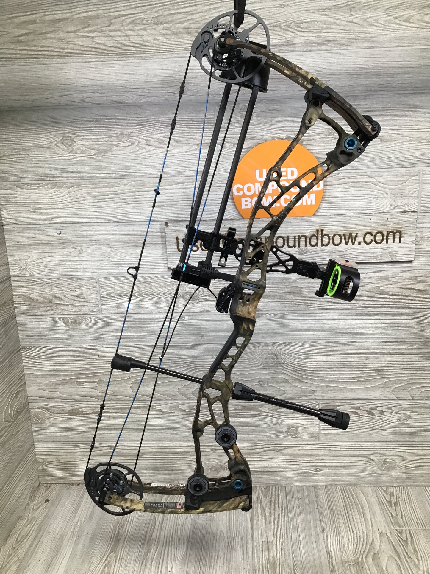 Bowtech EVA SHOCKEY GEN 2 50lb Left Handed Mossy Oak Package