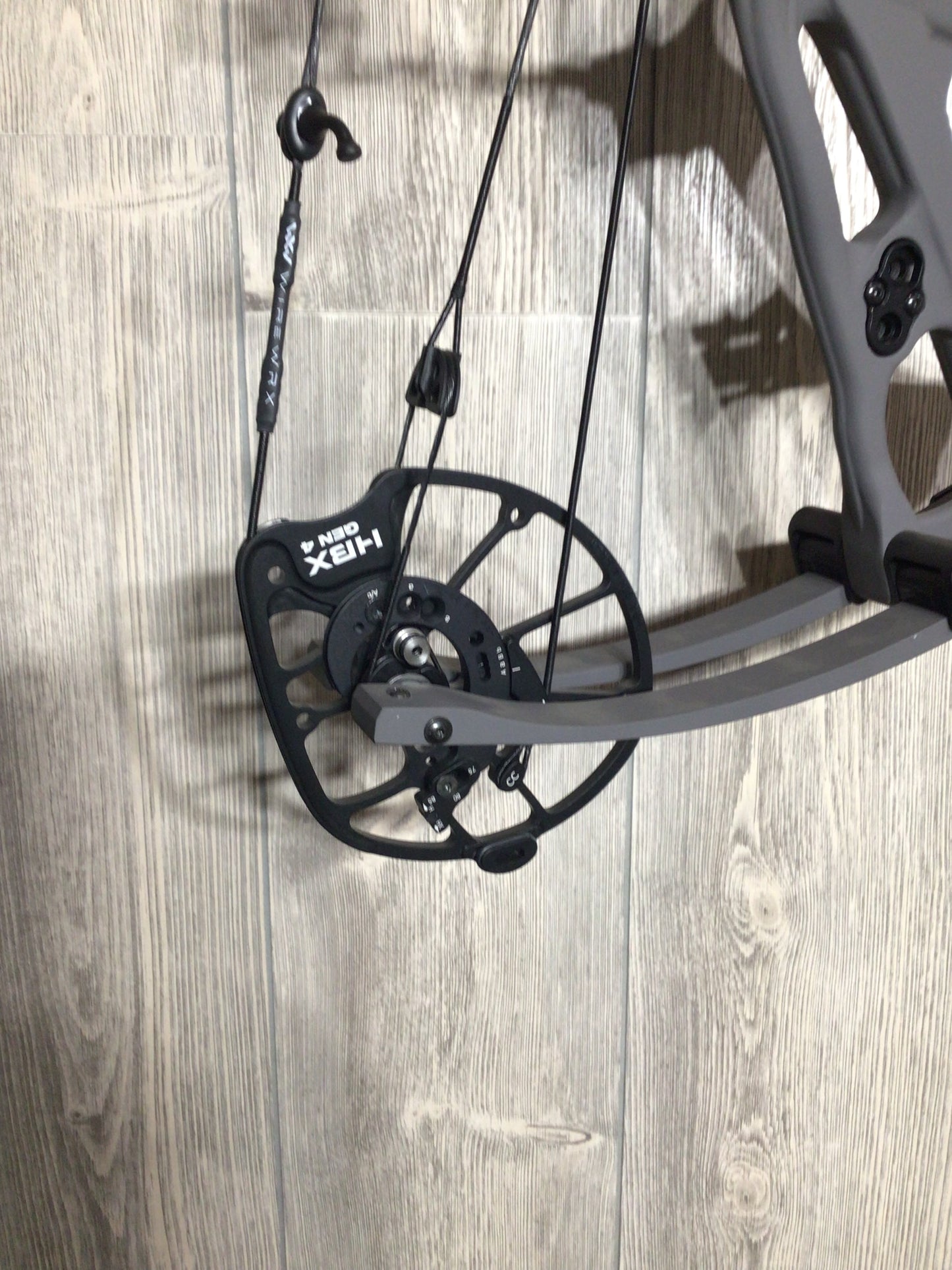 Used Hoyt RX-9 Right Handed 60-70# Tombstone