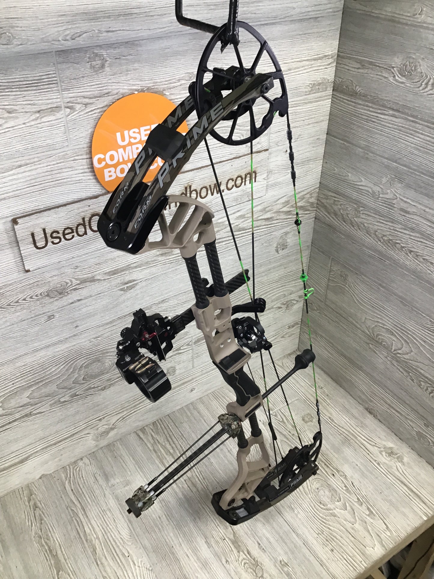 Prime Form 34 RH 55-65 Ridge Rock/ Bottomlands limbs 29" Package