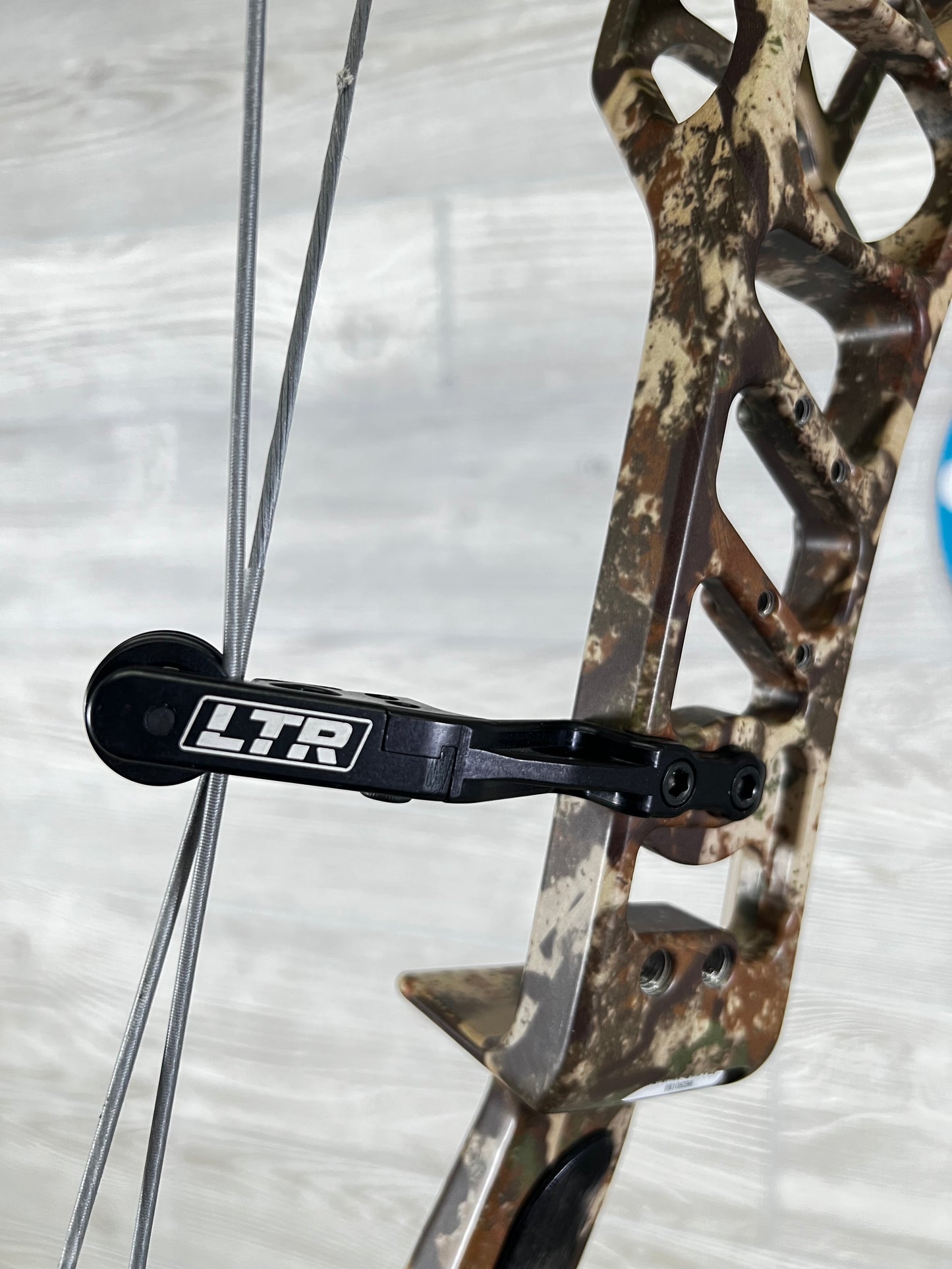 Elite Ethos First Lite Specter Right Handed 60-70#