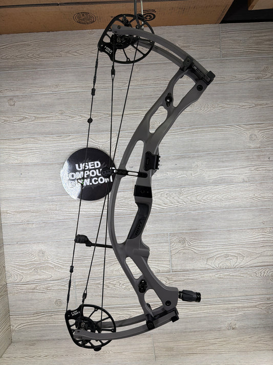 Used Hoyt RX-9 Right Handed 29" 60-70# Tombstone