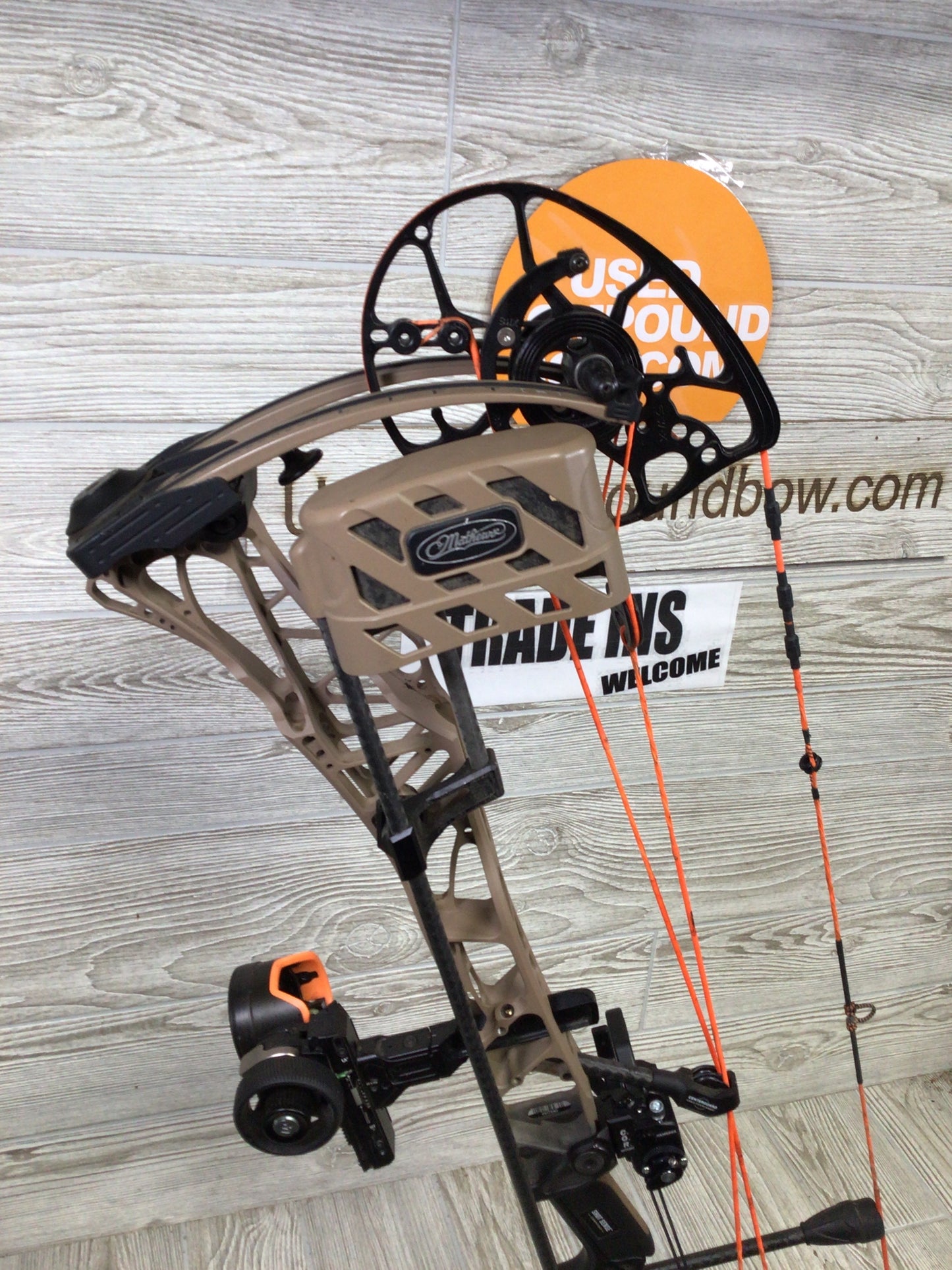 Used Mathews Lift X 29.5 Left Hand Earth Fade to Black LOADED Package