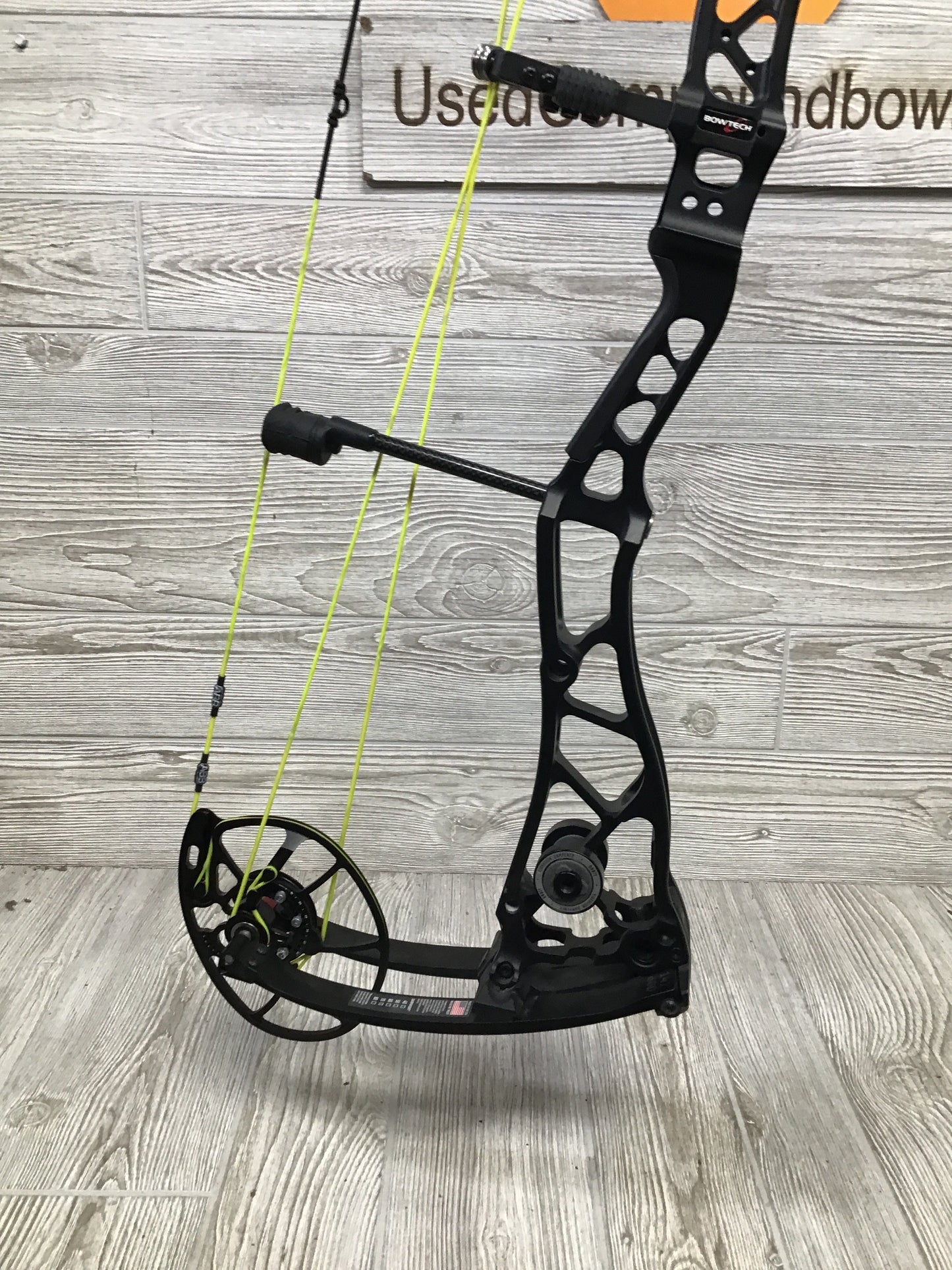 Used Bowtech SS34 Left Handed Black 26-31.5 60-70#