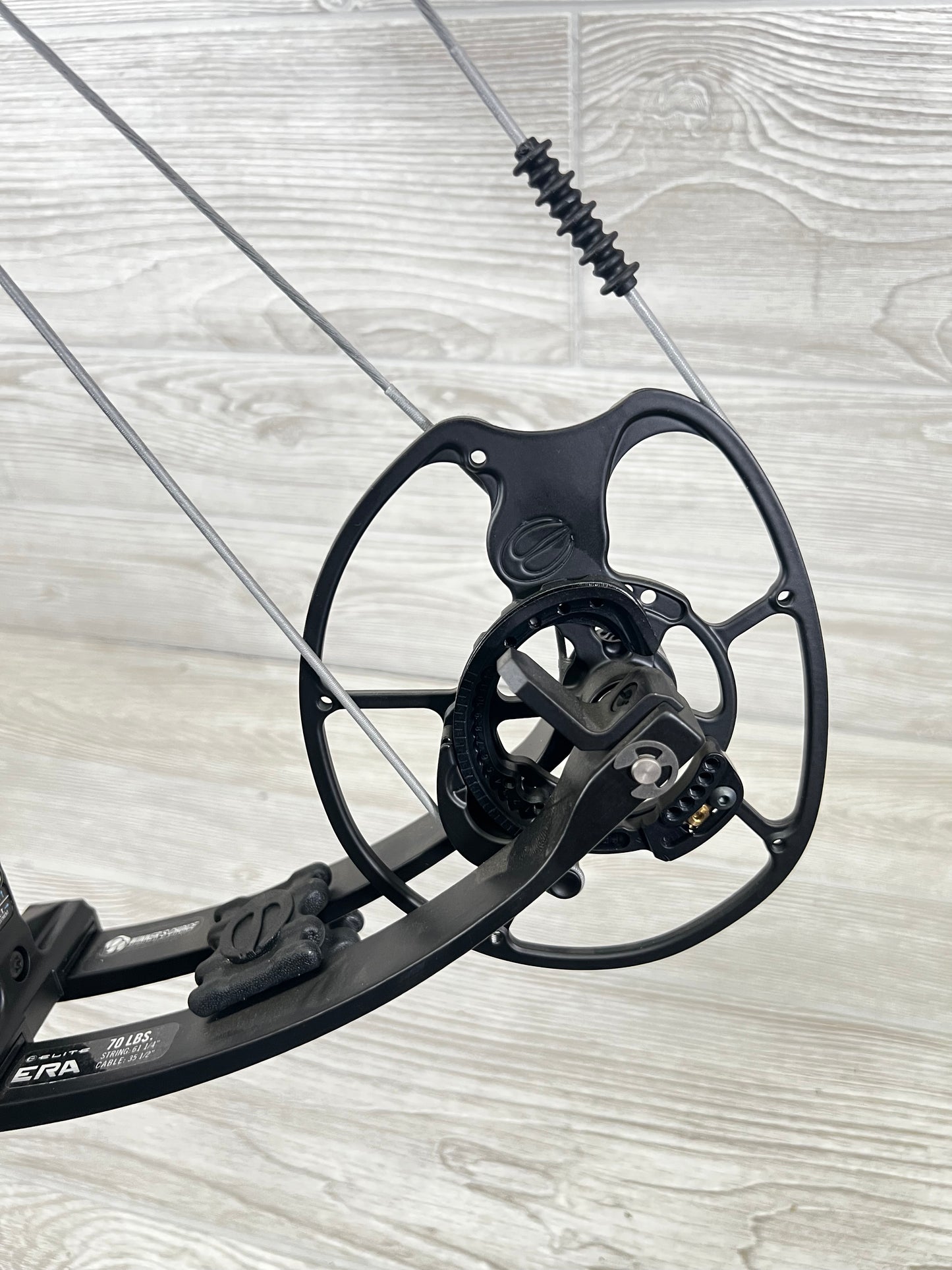 2023 Elite Era Carbon Right Handed Sienna Brown