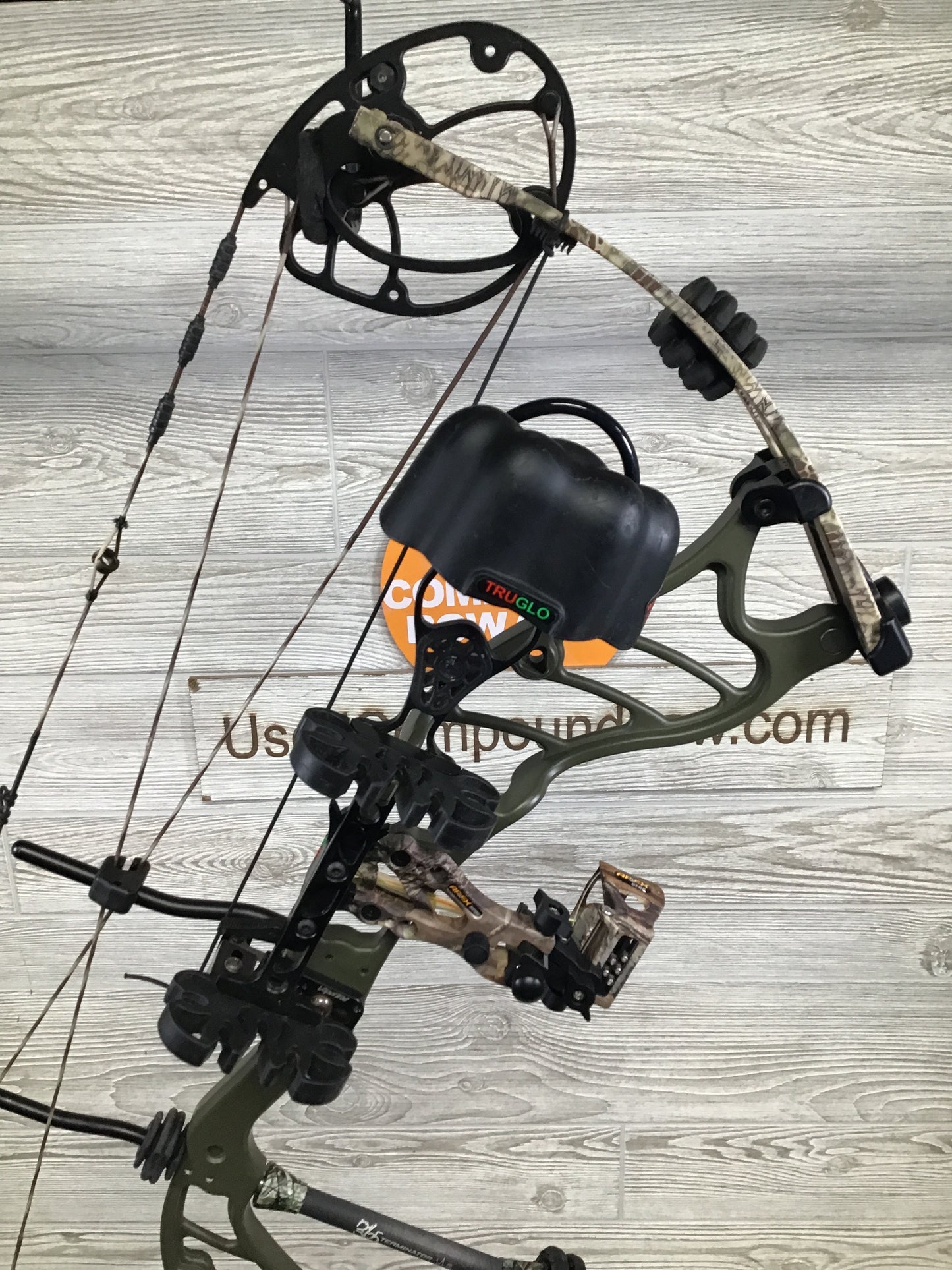 Athens Revelation 7 Right Handed Package 40-50lb Package 30"
