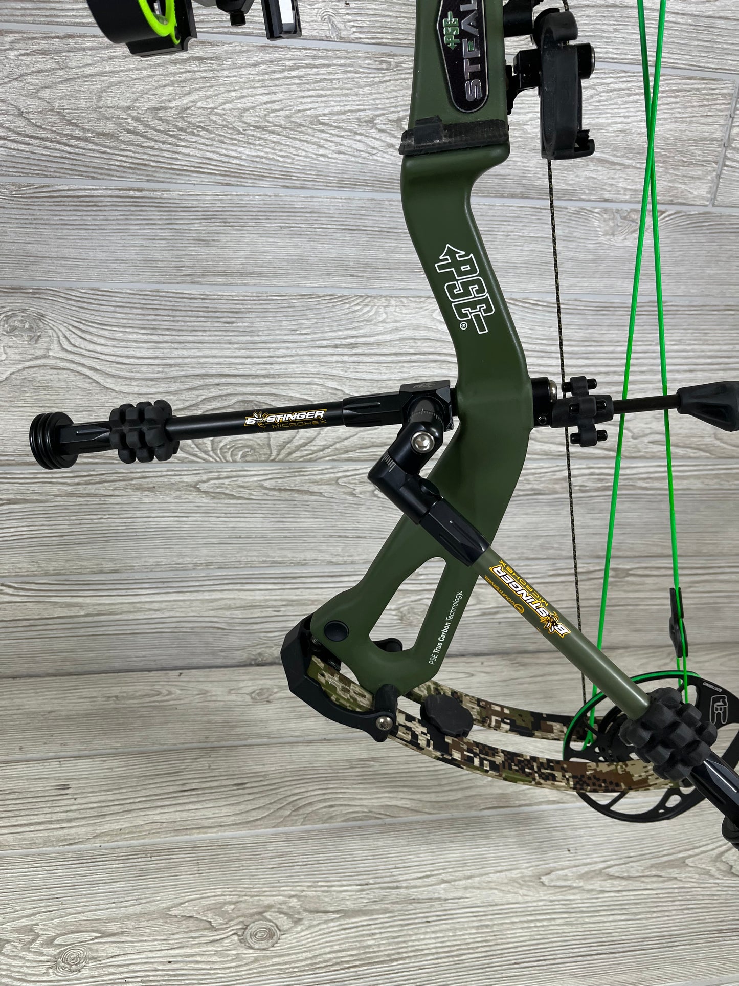 Used PSE Stealth Mach 1 Nock On RH 60-70# LOADED