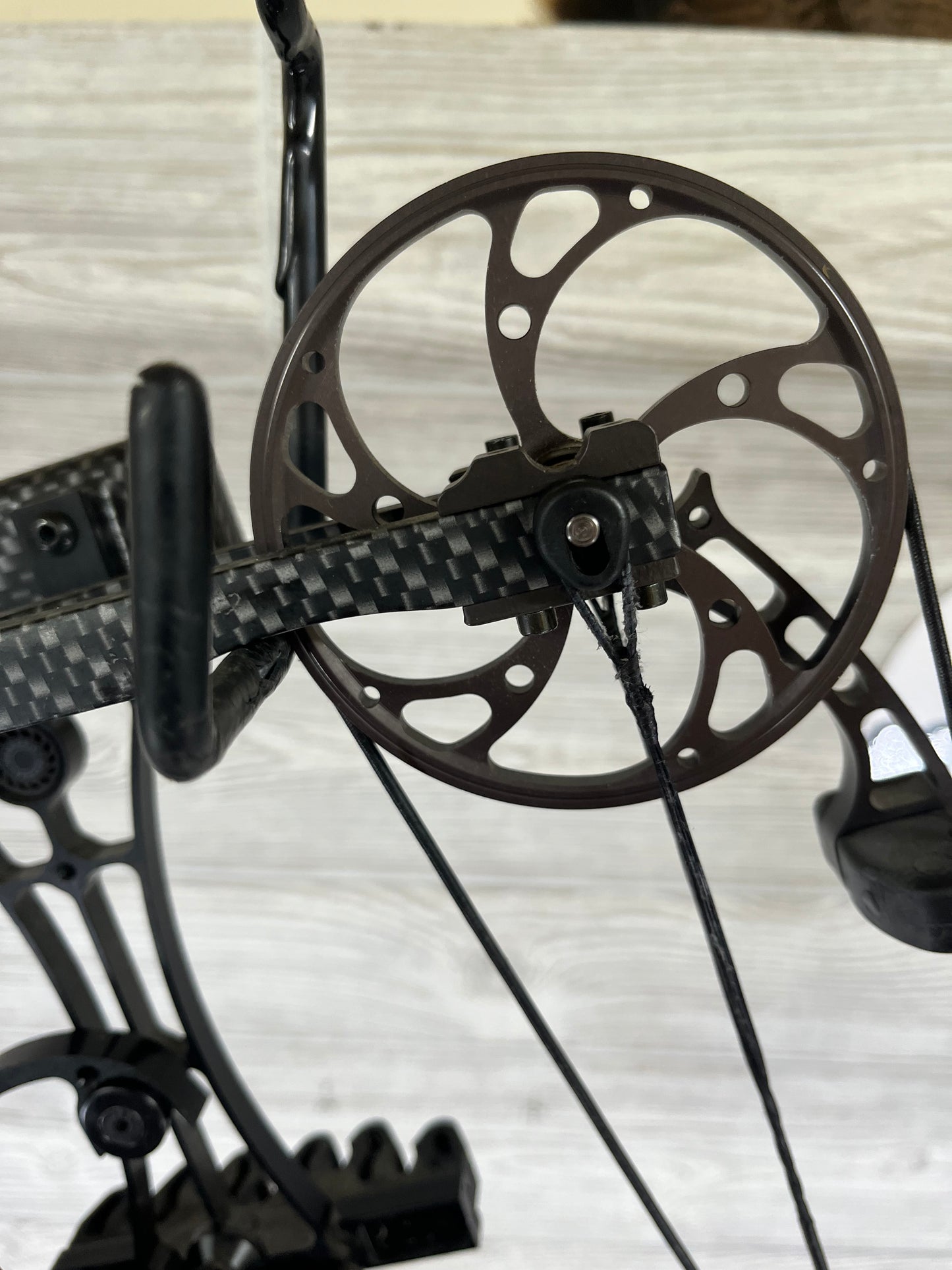 Used Mathews Z7 Xtreme TACTICAL 25.5" 70lb RH Bow Pkg