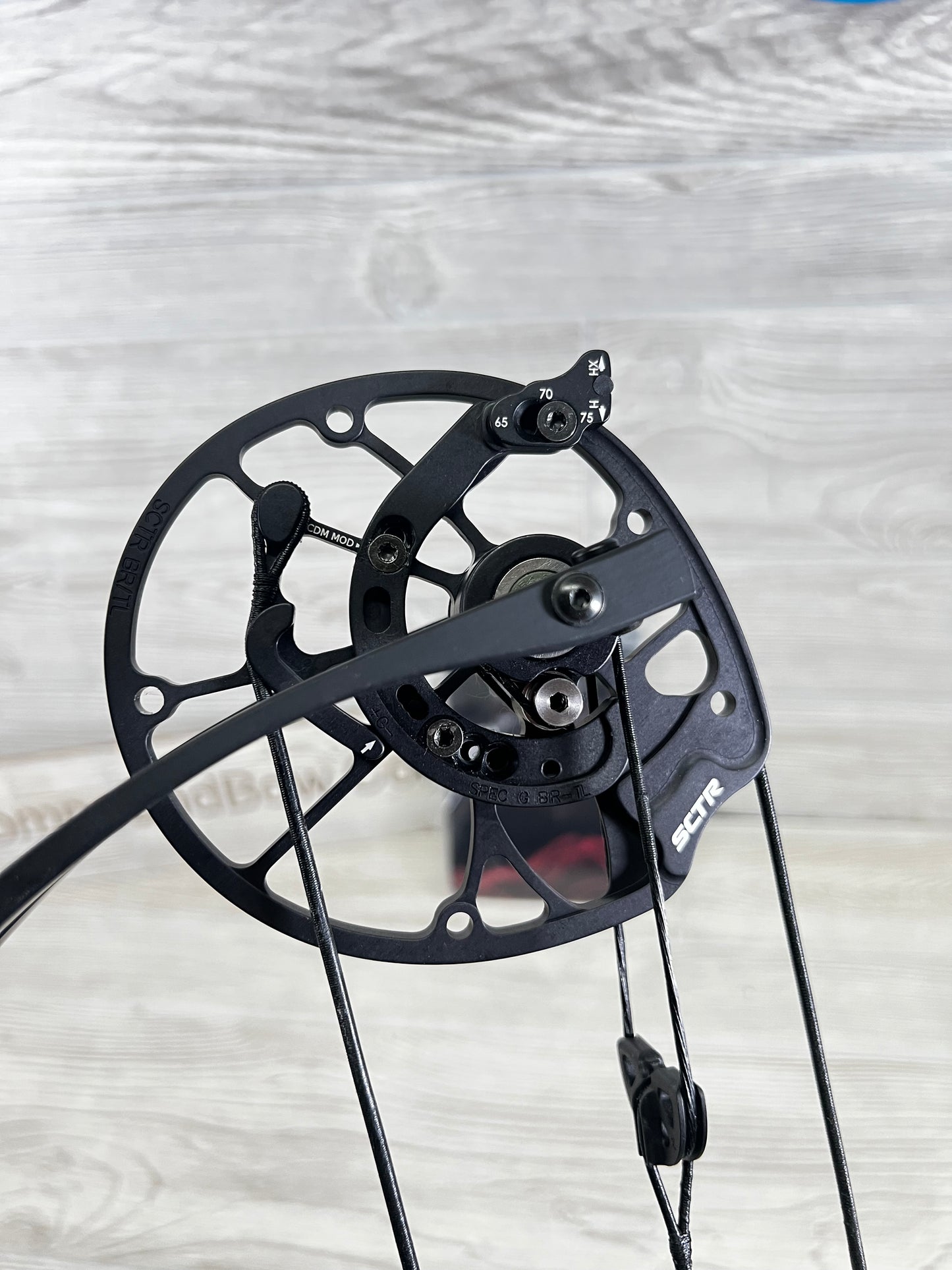 Hoyt Concept X 40 Left Hand Tombstone 60#