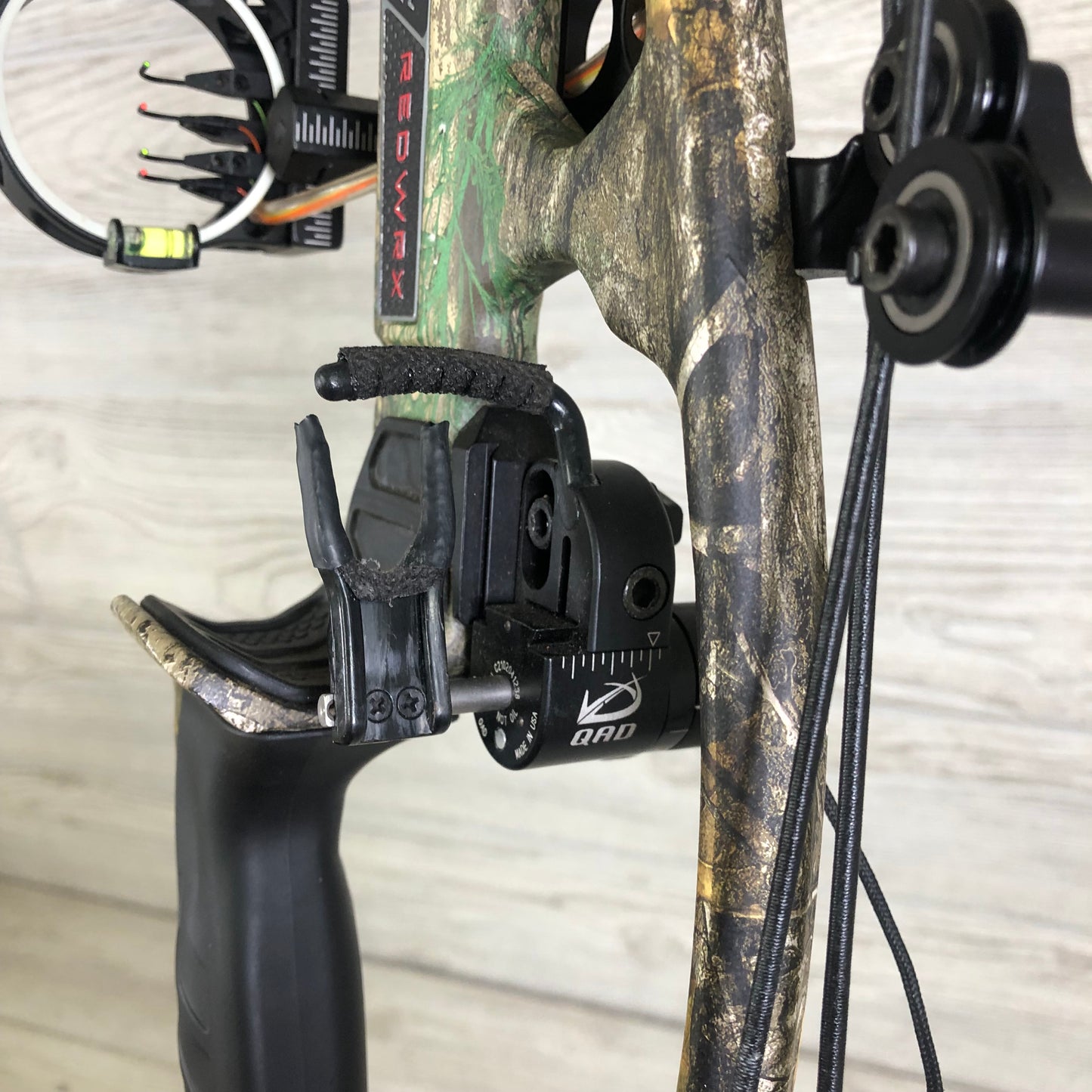 Hoyt RX-4 Right Handed Realtree camo 55-65# #2 cam 25-28" DL