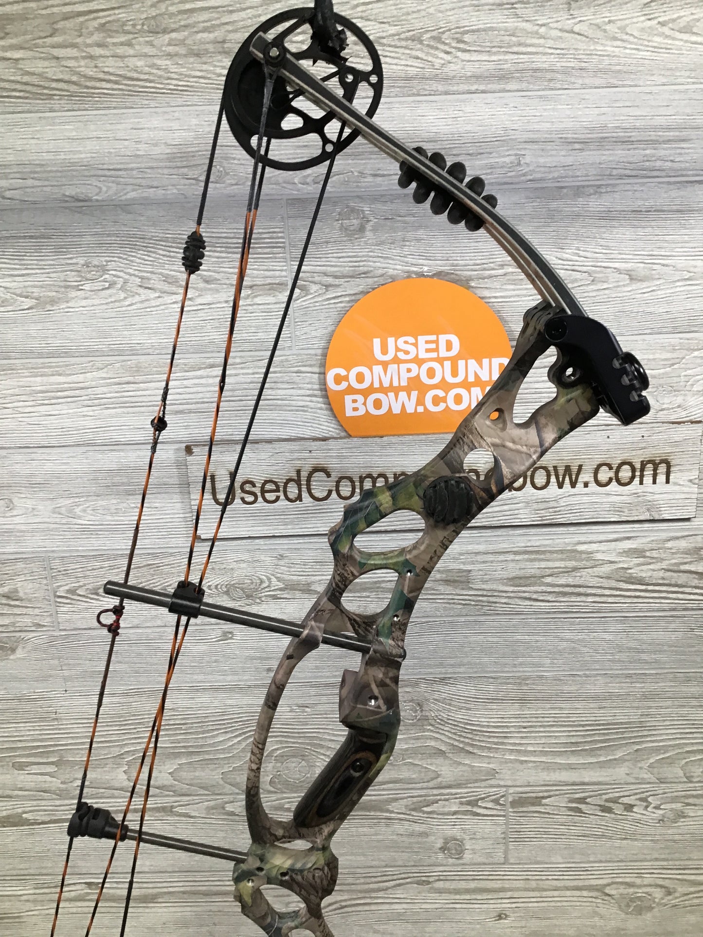 Used Hoyt Vectrix RIght Handed 27.5/70 Camo