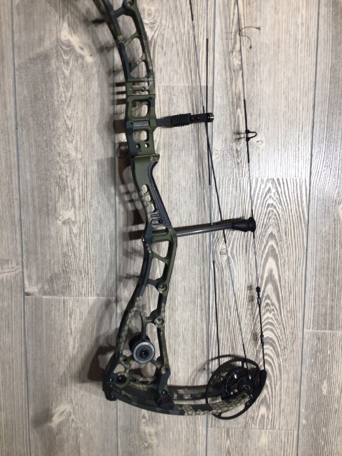 Bowtech Proven 34 Kuiu Verde SD Right Handed 25-30" 60-70lbs
