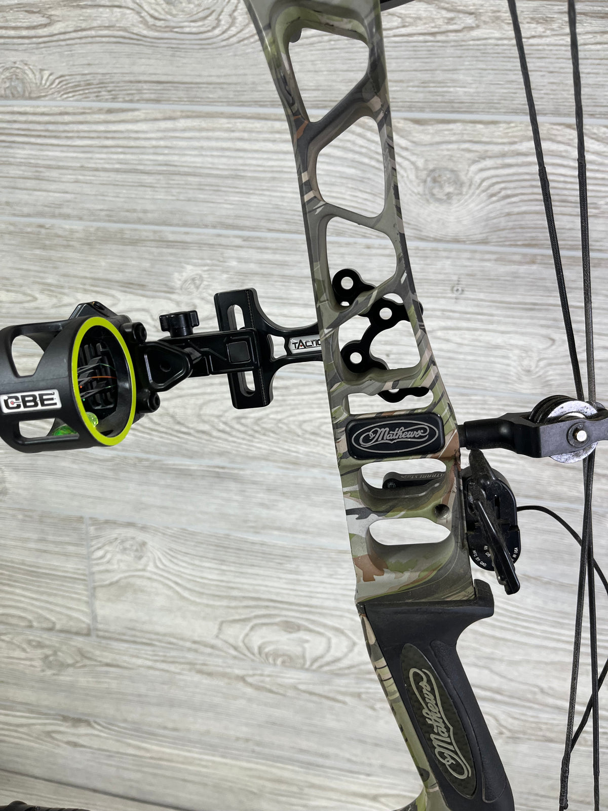 Mathews TX-5 RH 28.5" 70lb UA Forest Camo Bow PKG