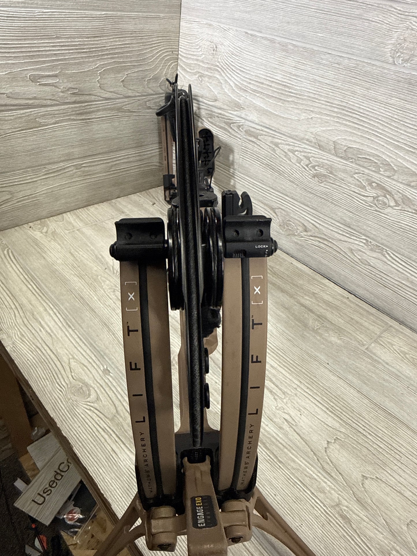 Used Mathews Lift X 33 Earth Right Handed Package