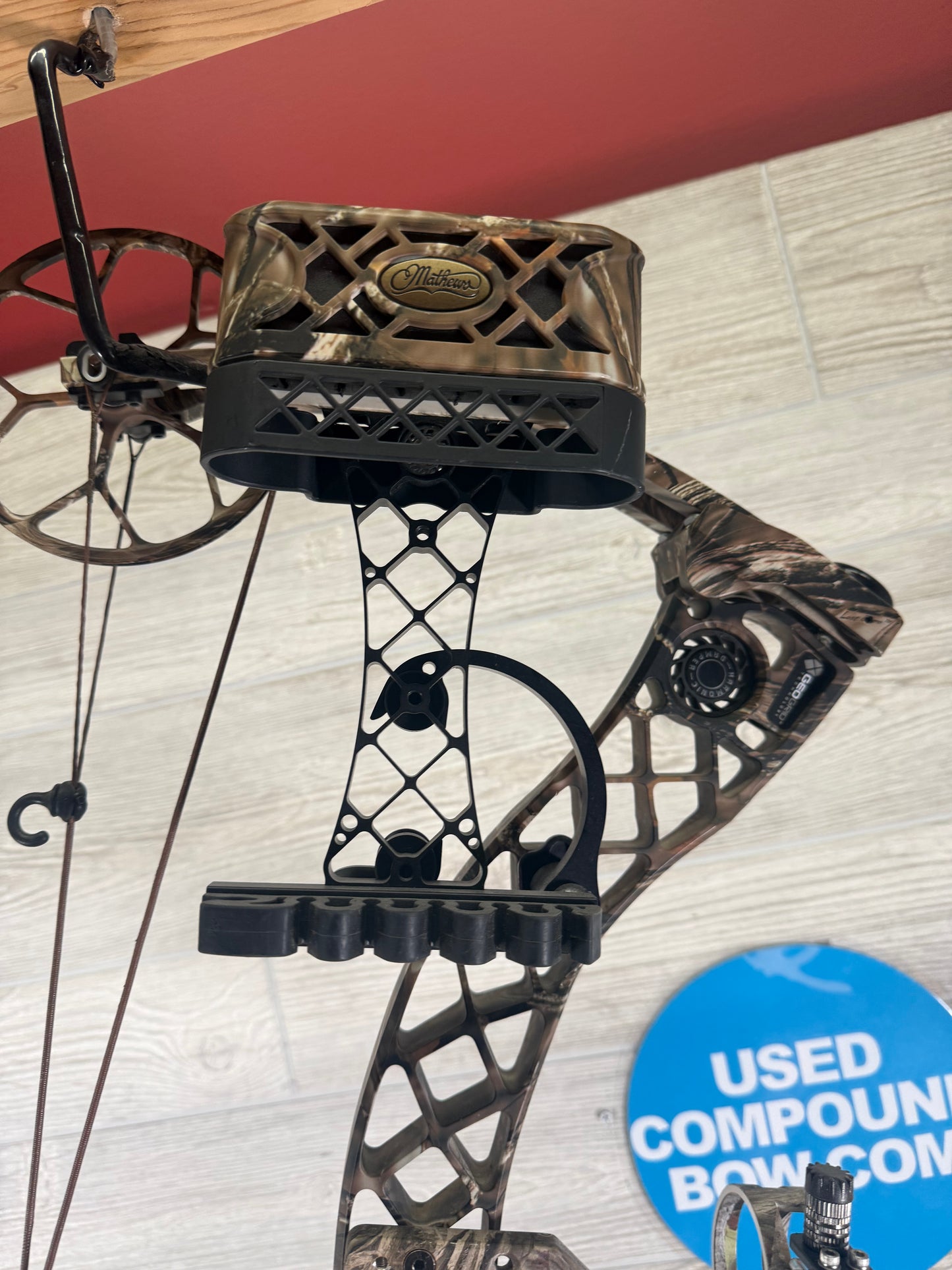 Used Mathews Creed 27.5/60# RH Bow Package