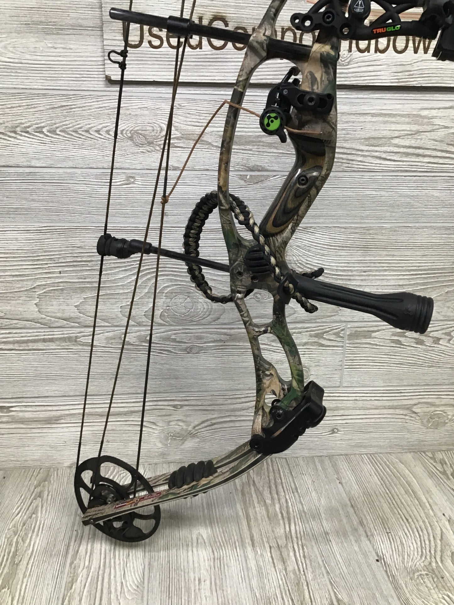 Used RH Hoyt Seven 37 XT 1000 Hunt PKG 60-70# Realtree