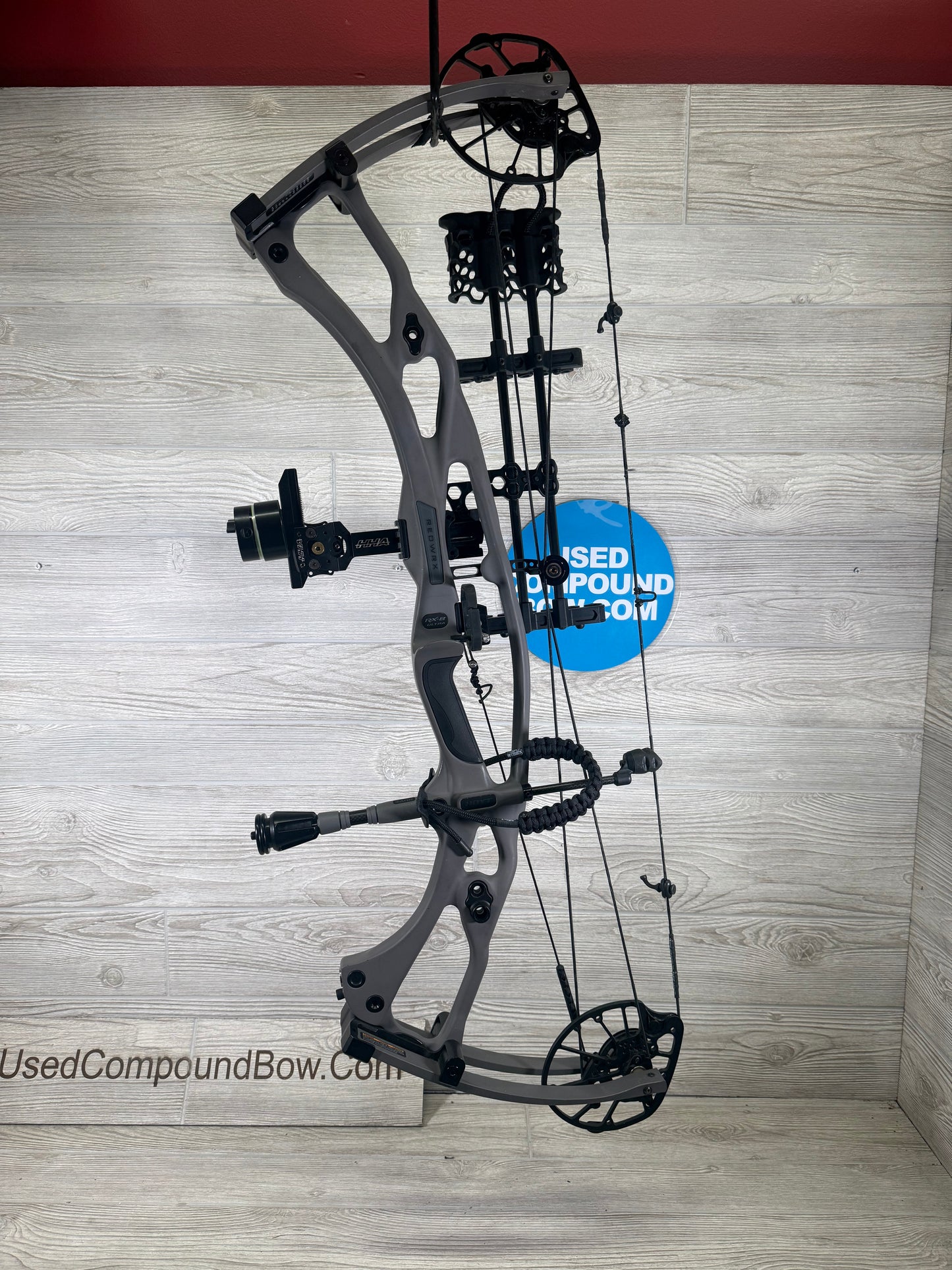 Hoyt RX-8 RH Tombstone Pkg 60-70# 27-32”