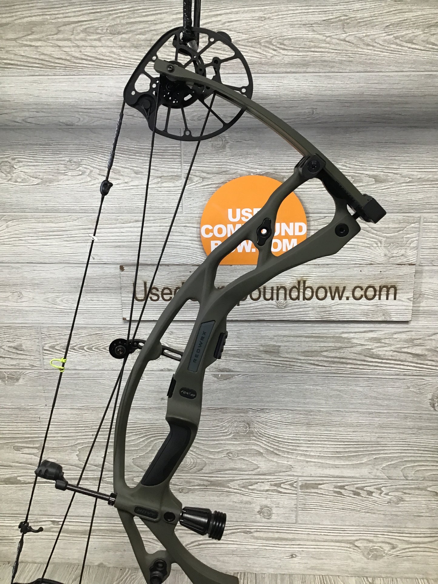 Hoyt RX-8 LH Wilderness 70lbs 25-30"