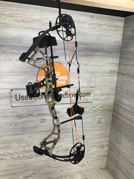 Used Bear Royale RH Camo Bow package