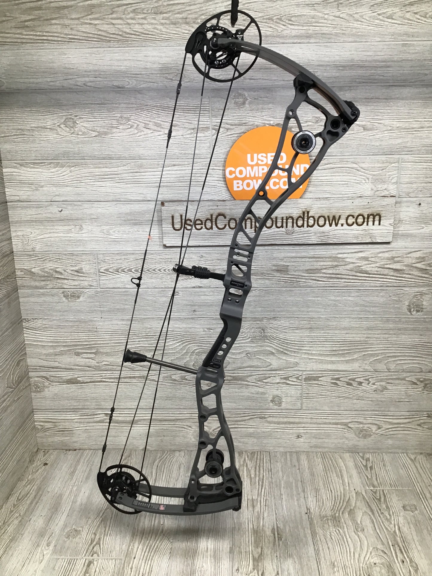 Bowtech Proven 34 Smoke Grey Medium Cam Left Handed 25-30" 60-70lbs