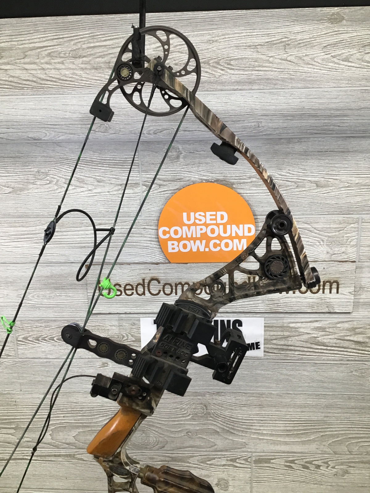 Mathews DXT right hand hunt ready package 60-70# 25"