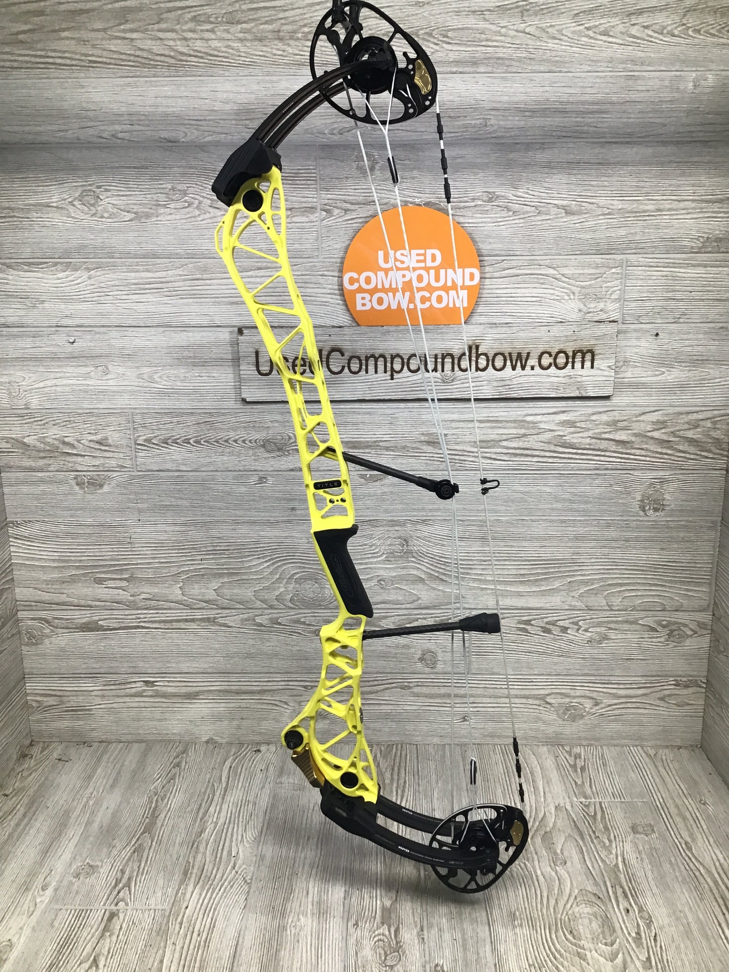 Used Mathews Title 36 G2 RH Yellow Black Limb