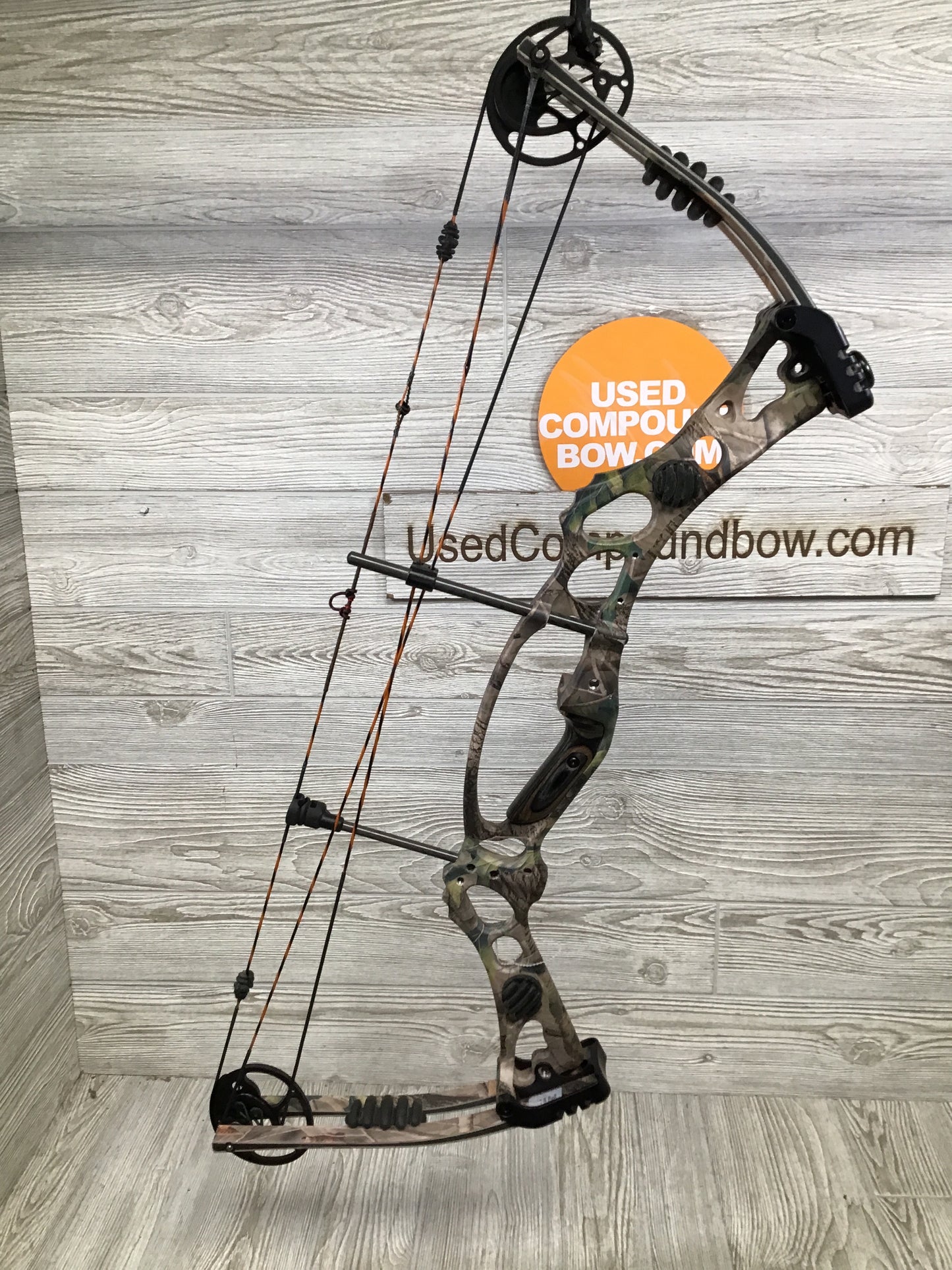Used Hoyt Vectrix RIght Handed 27.5/70 Camo