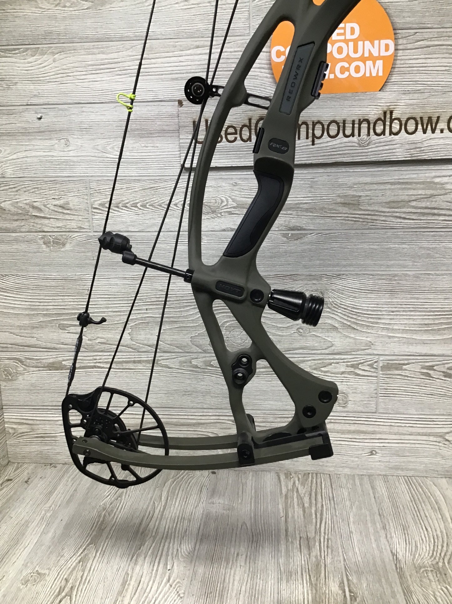 Hoyt RX-8 LH Wilderness 70lbs 25-30"