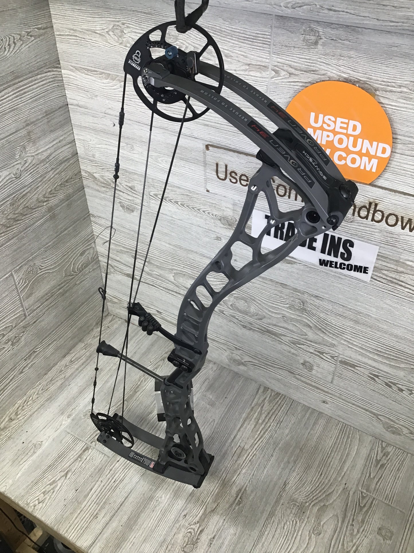Bowtech Proven 34 Smoke Grey Medium Cam Right Handed 25-30" 60-70lbs
