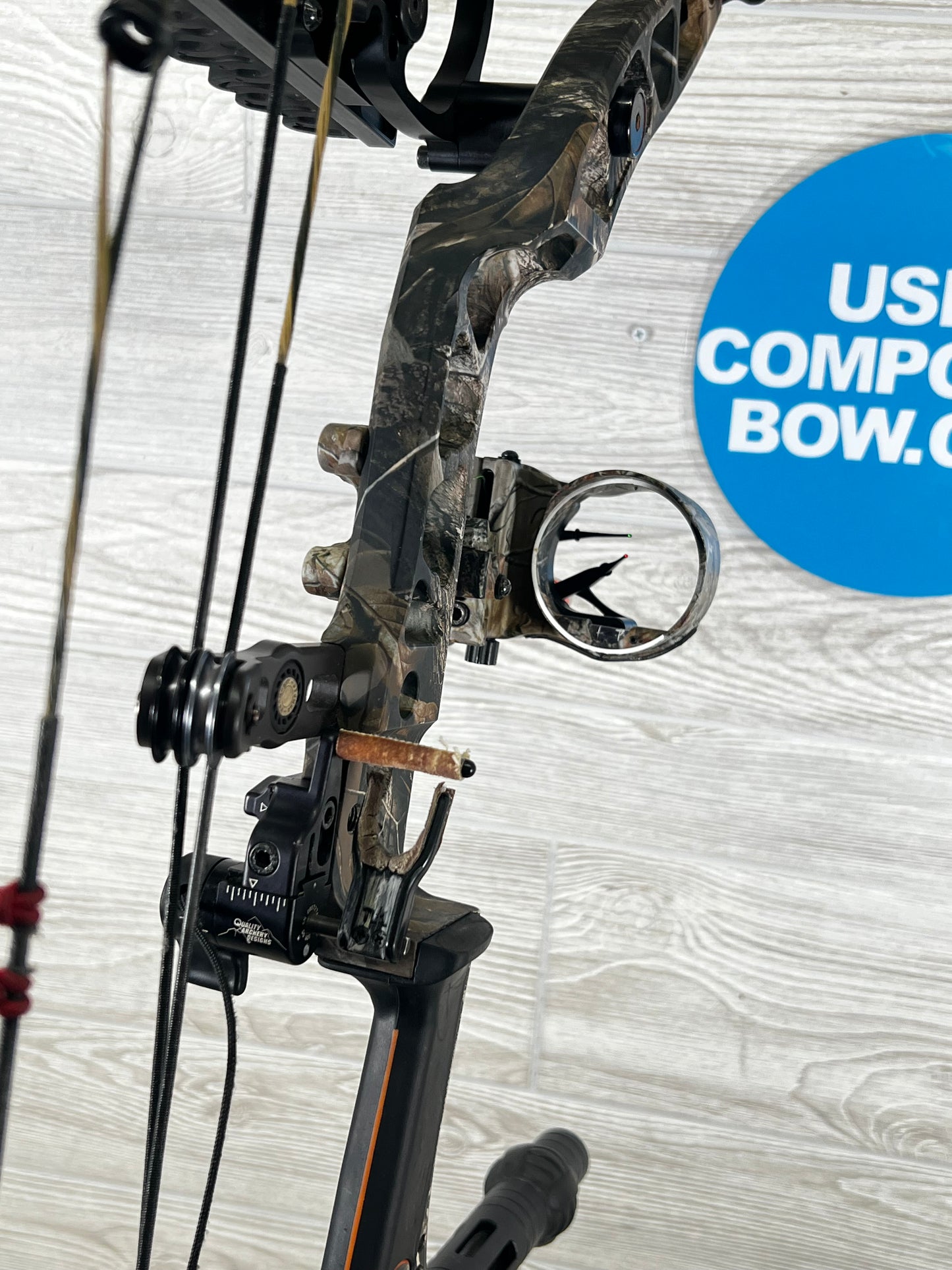 Used Mathews "McPherson Series" Monster 6.0 LH hunt package 70# 29"