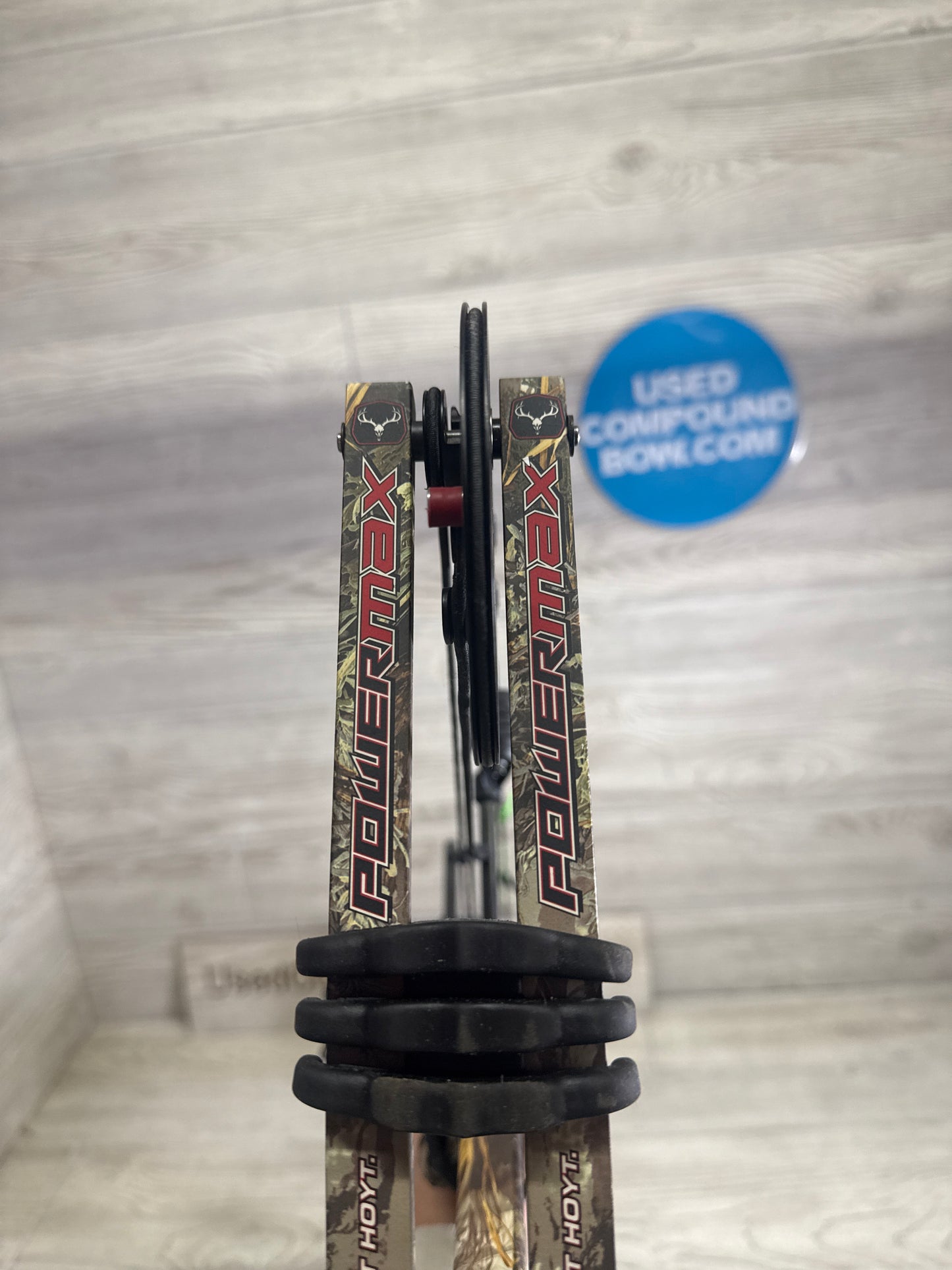 Used Hoyt Powermax LH Real Tree 40-70# 24" Bow Package