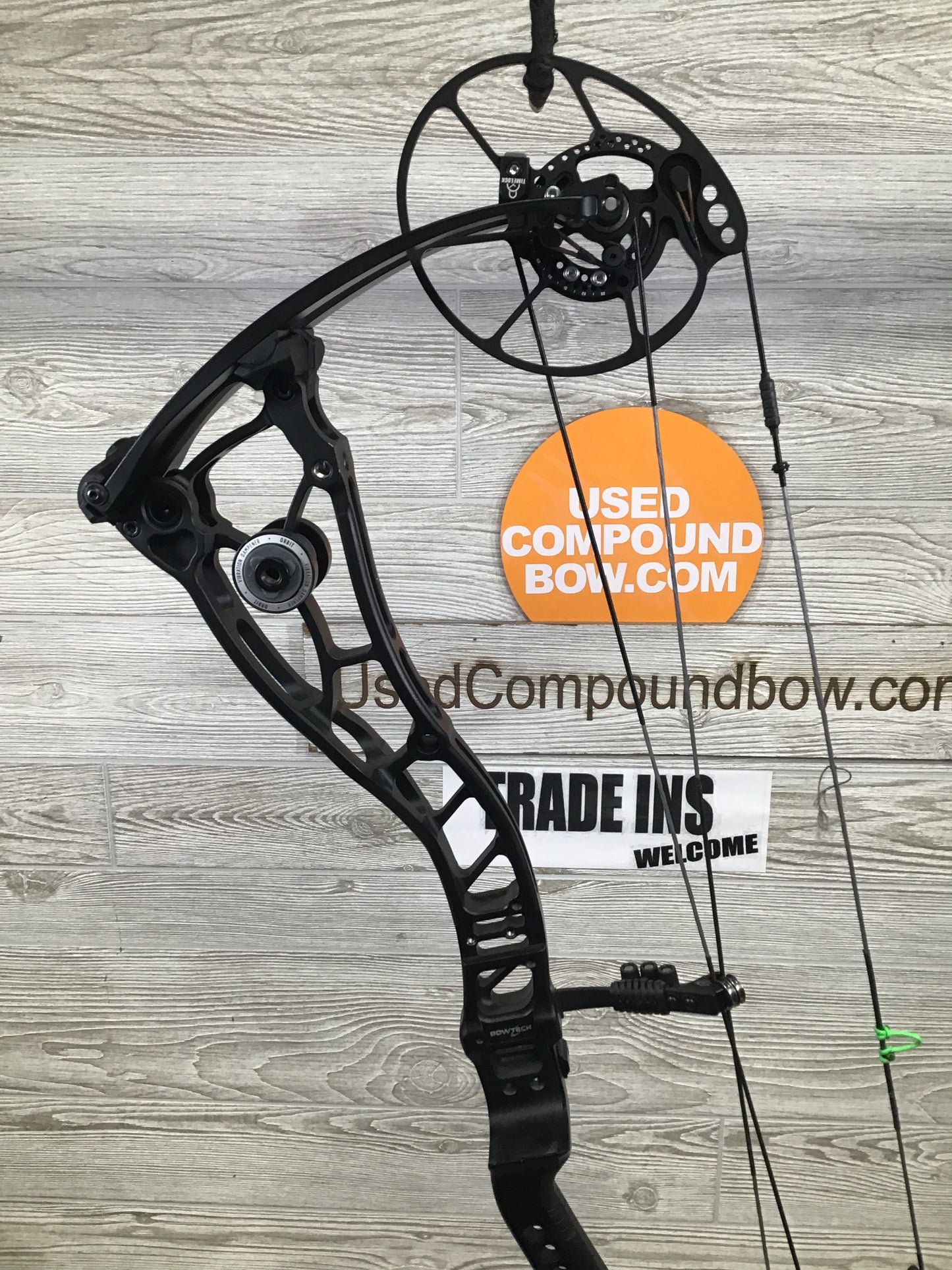 Bowtech Proven 34 LD RH Black 60-70#