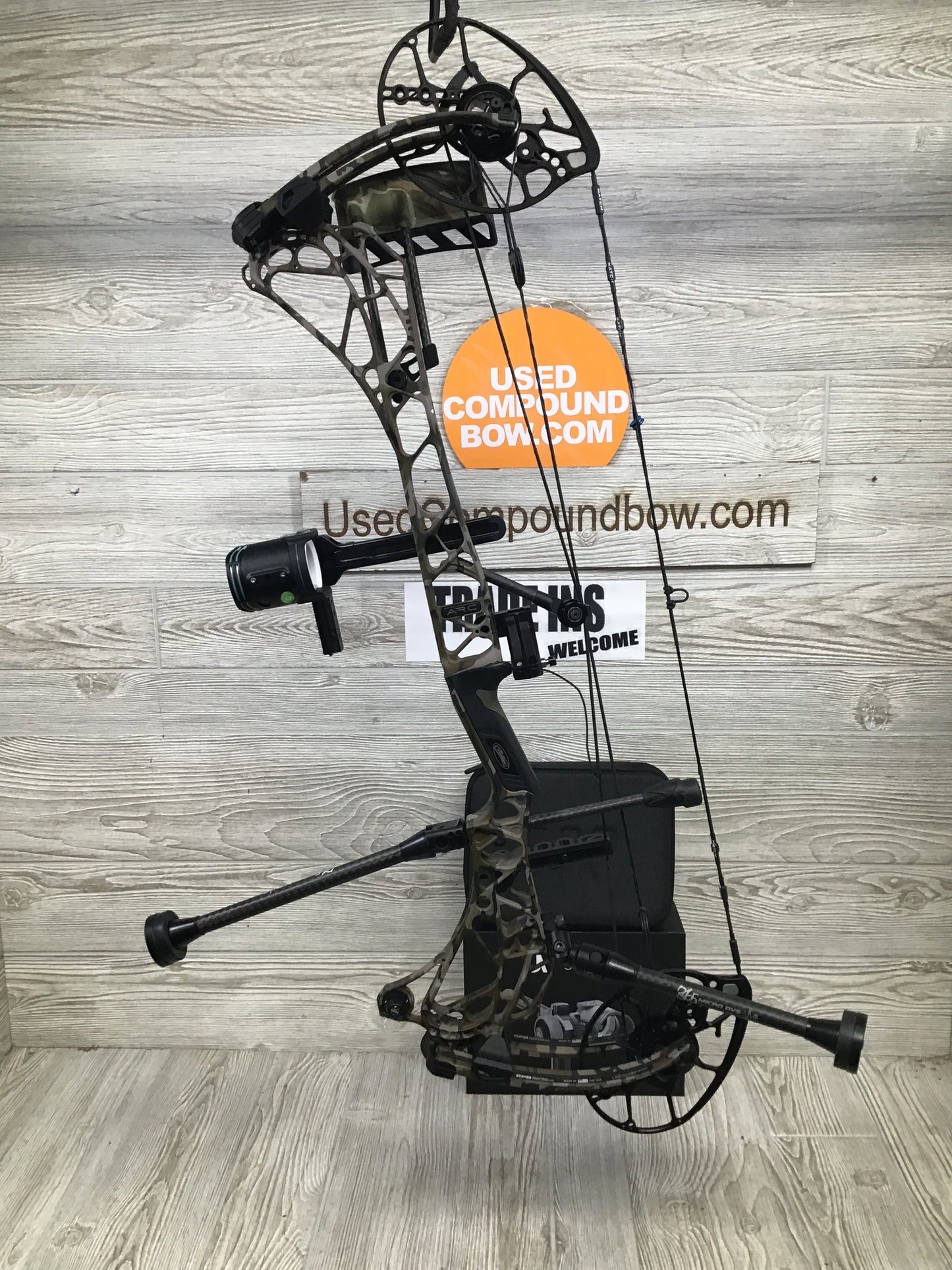 Used Mathews Arc 30 RH Mossy Oak Bottomlands LOADED Package 29/70#