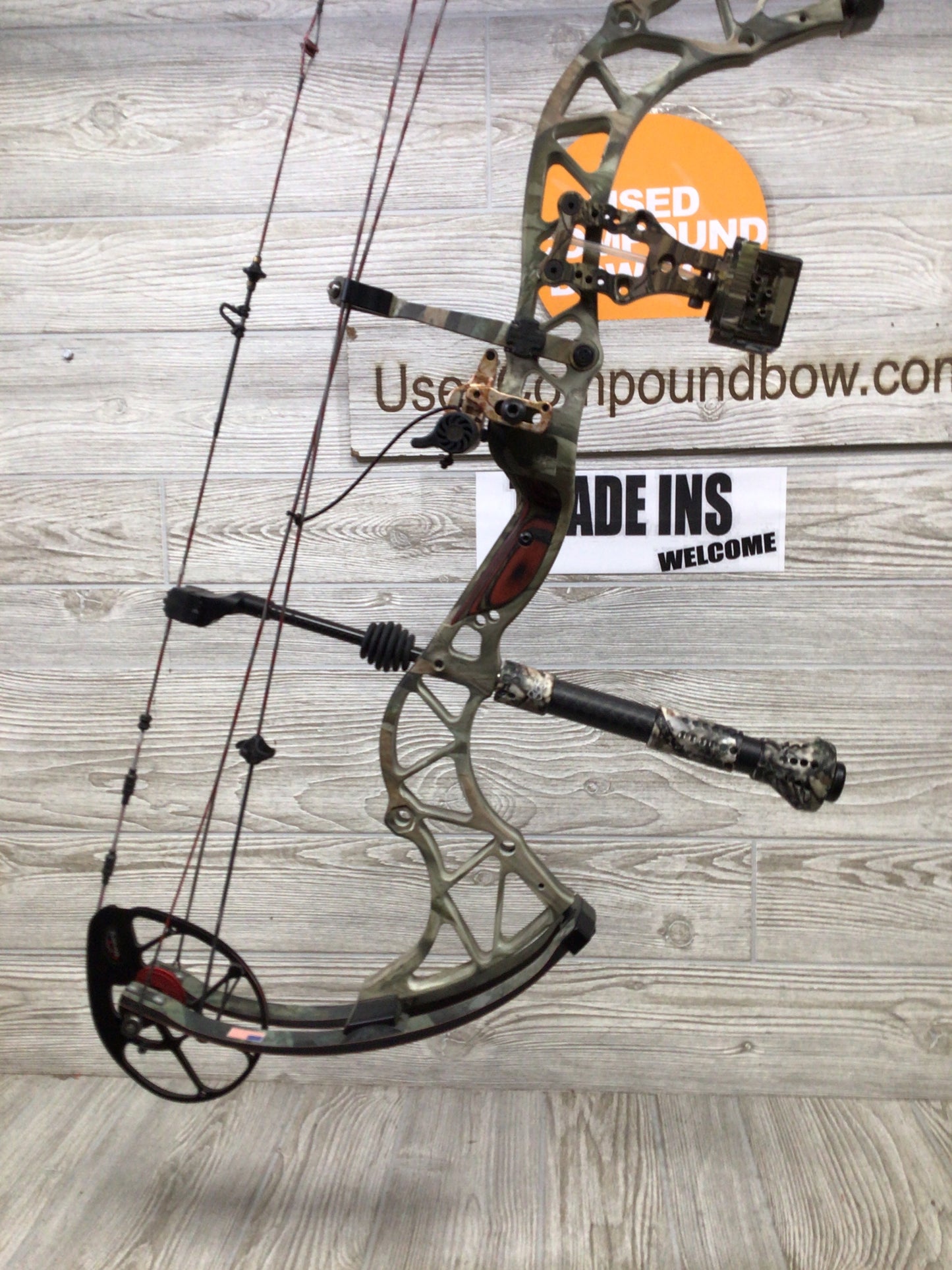 Used Bowtech Invasion 60-70# Right Handed Package