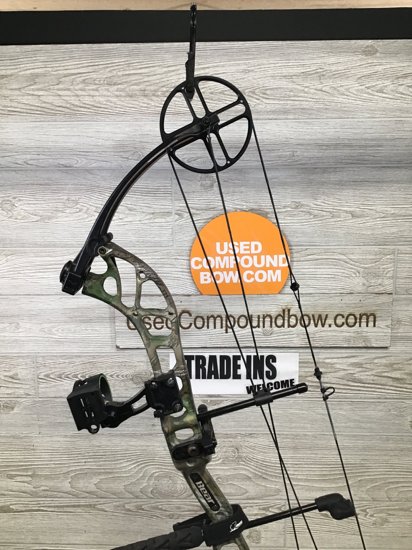 Bear Wild Left Hand Bow 24-31" 60-70lbs package