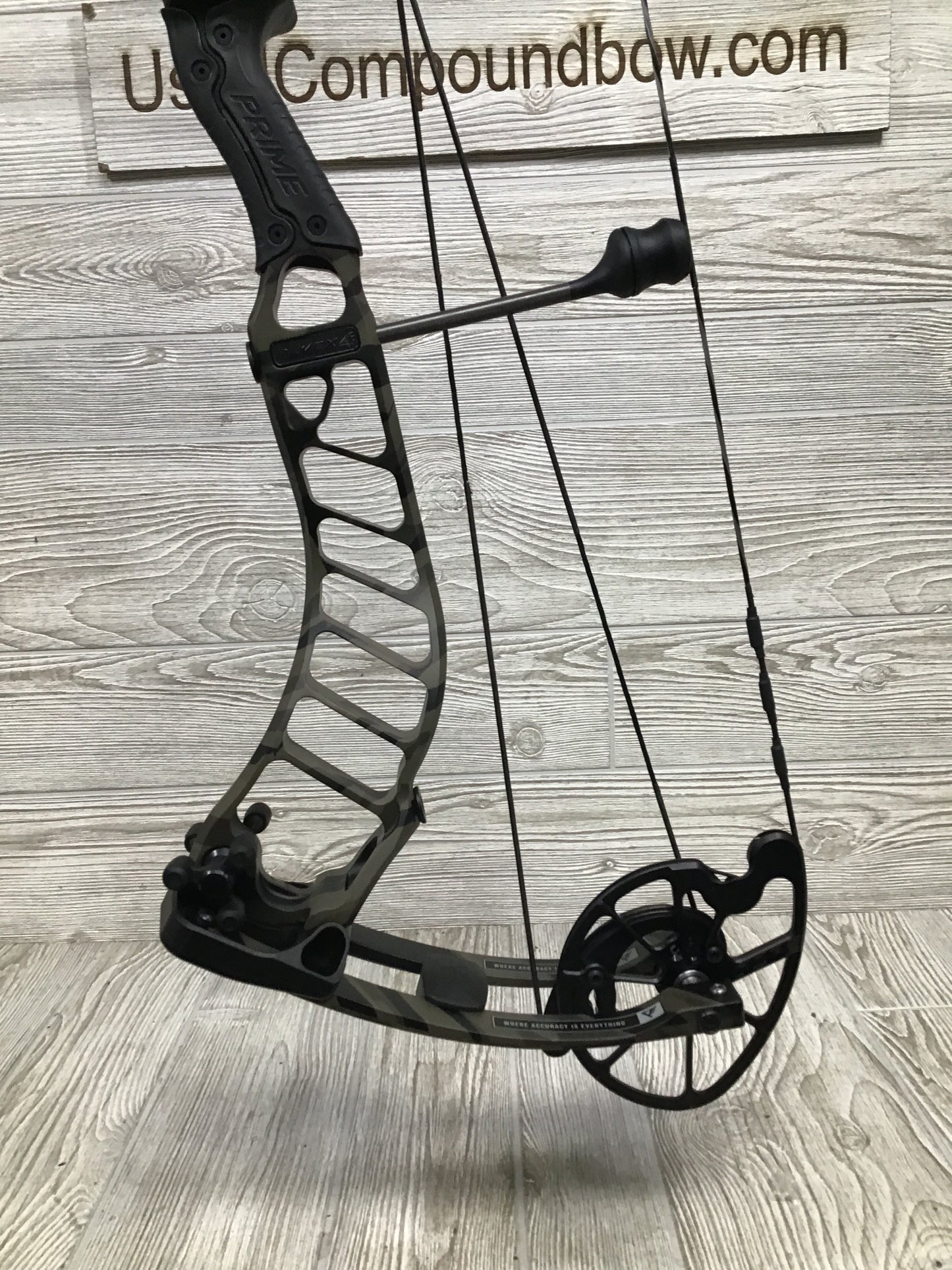 Brand New Prime Revex 4 Right handed 29/70# Morel Scar