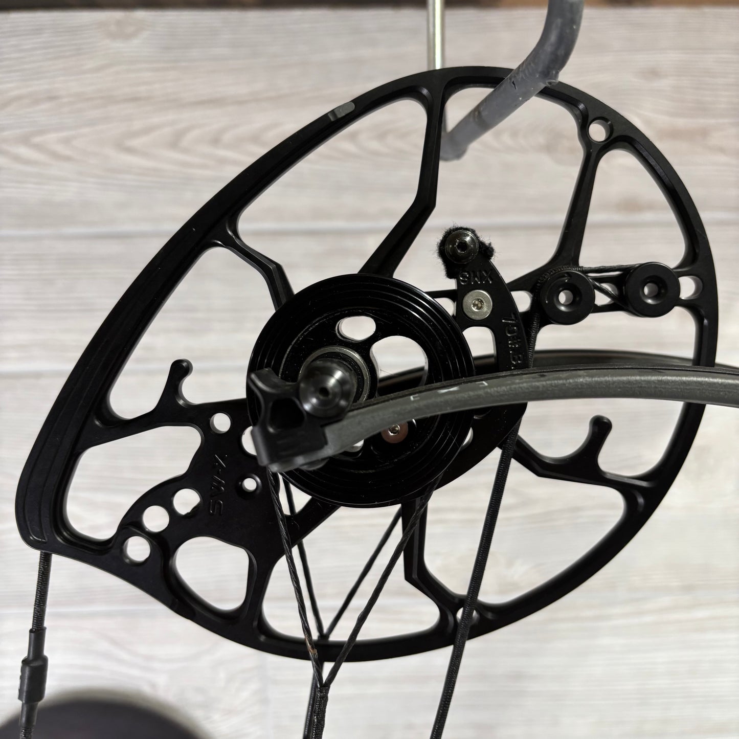 Used Mathews Lift X 29.5 Right Hand Shale Fade to Black