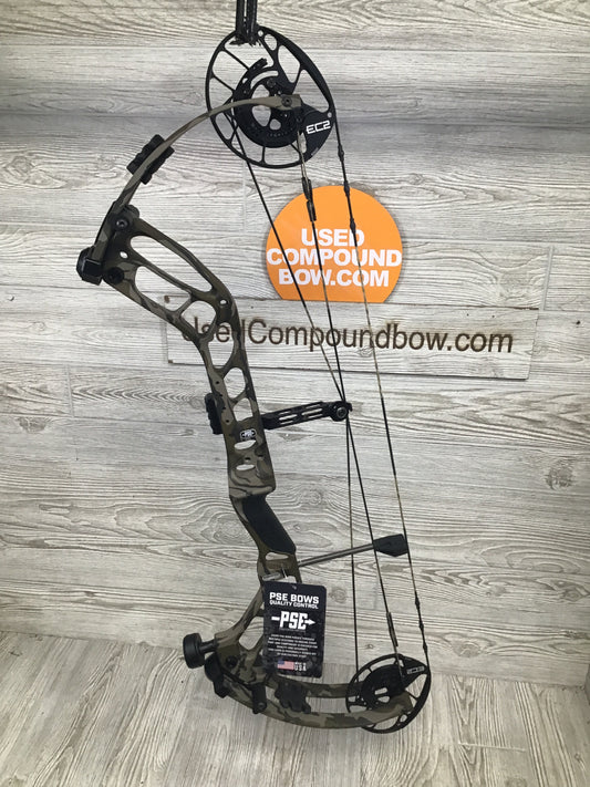 NEW IN BOX W/WARRANTY PSE EVOLVE 30 - BOTTOMLANDS - 70 - RH - EC2